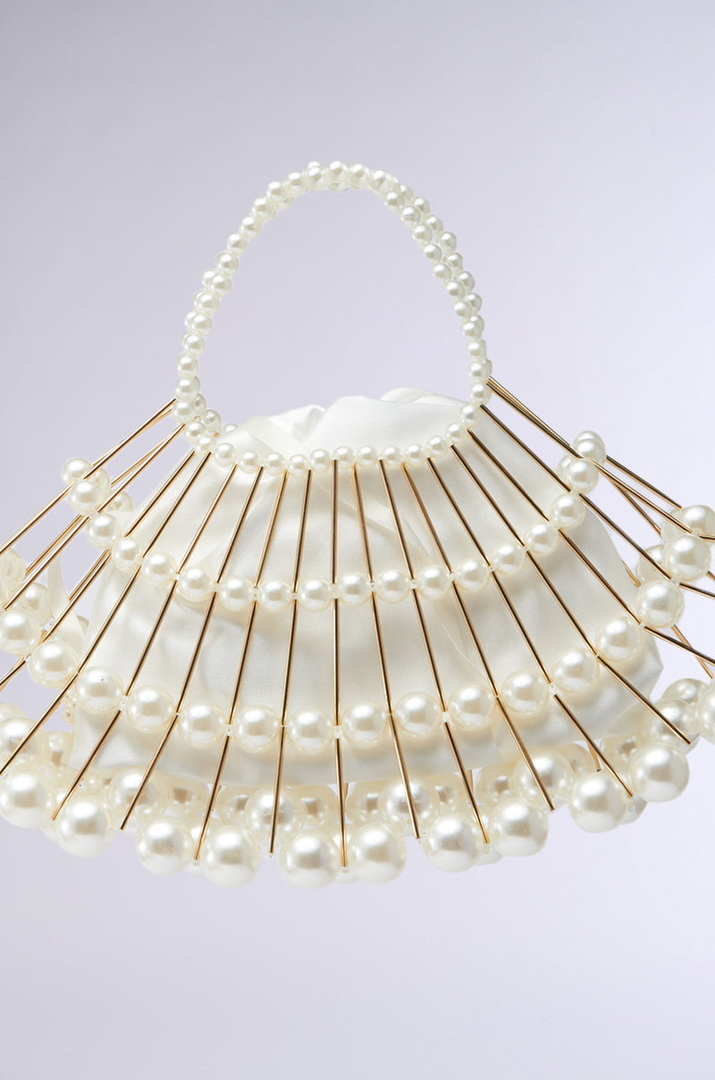 DIVINE DREAMS PEARL PURSE