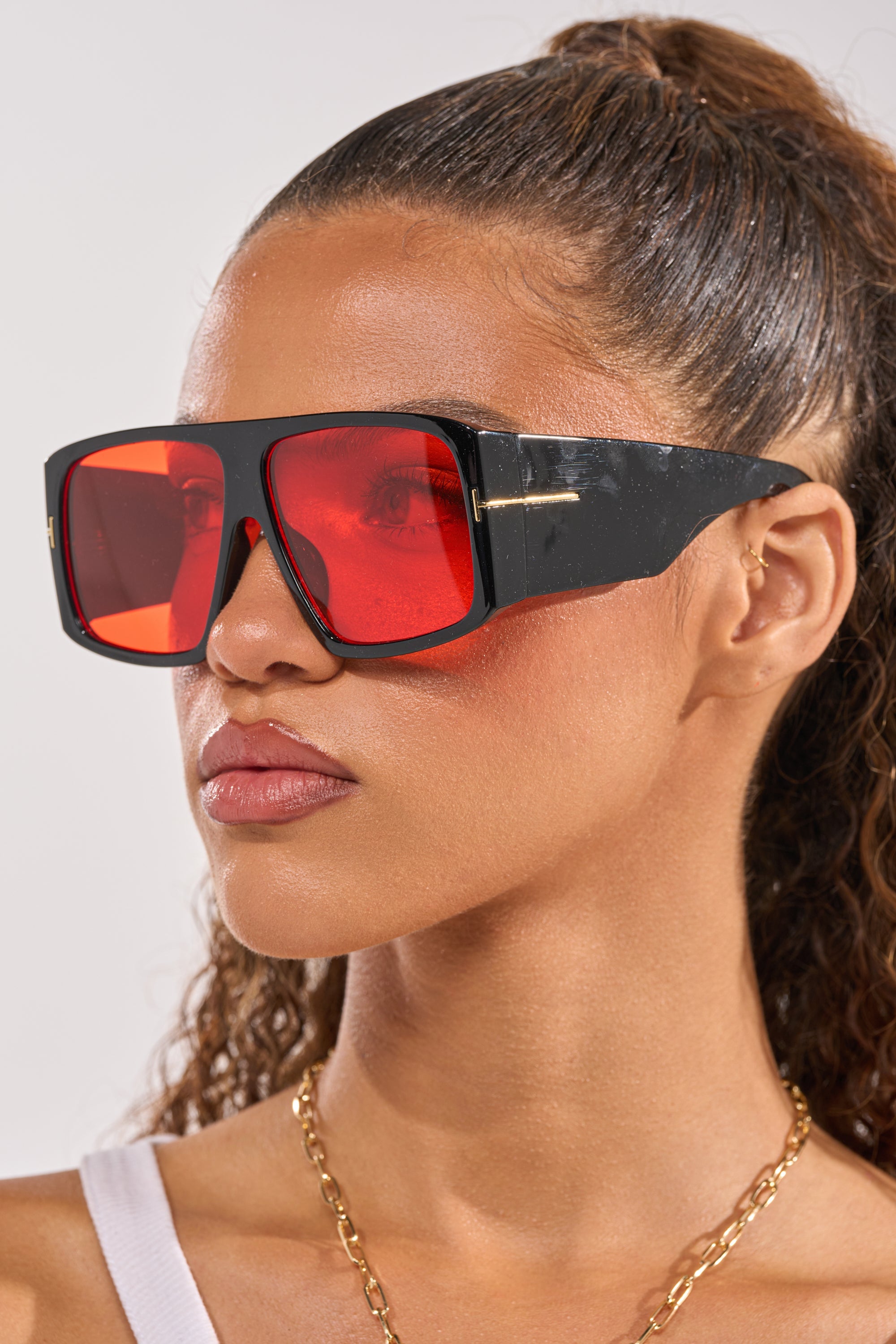 MIND YOUR BUSINESS SUNGLASSES