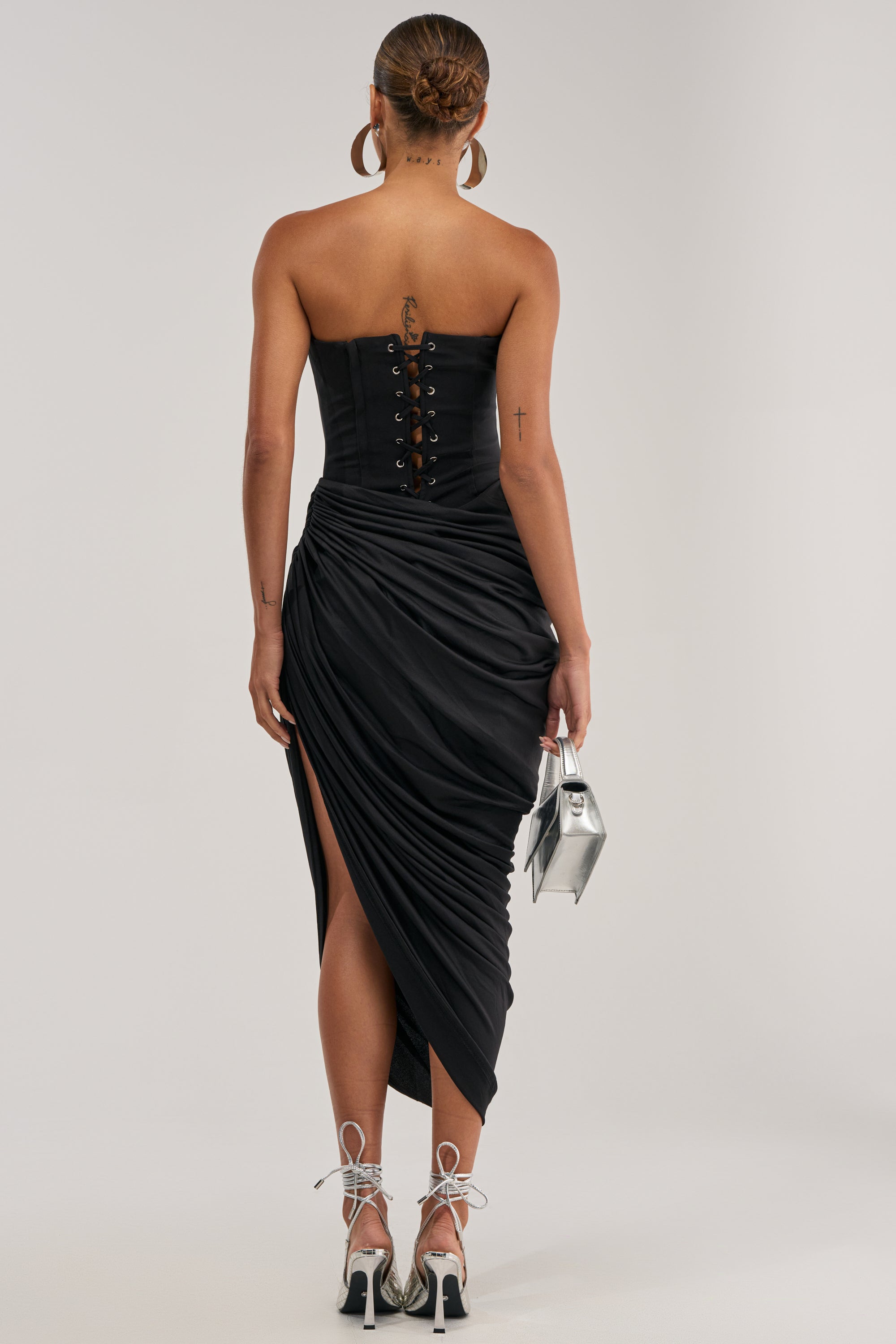 BOLD MOVES STRAPLESS LACE UP MIDI DRESS