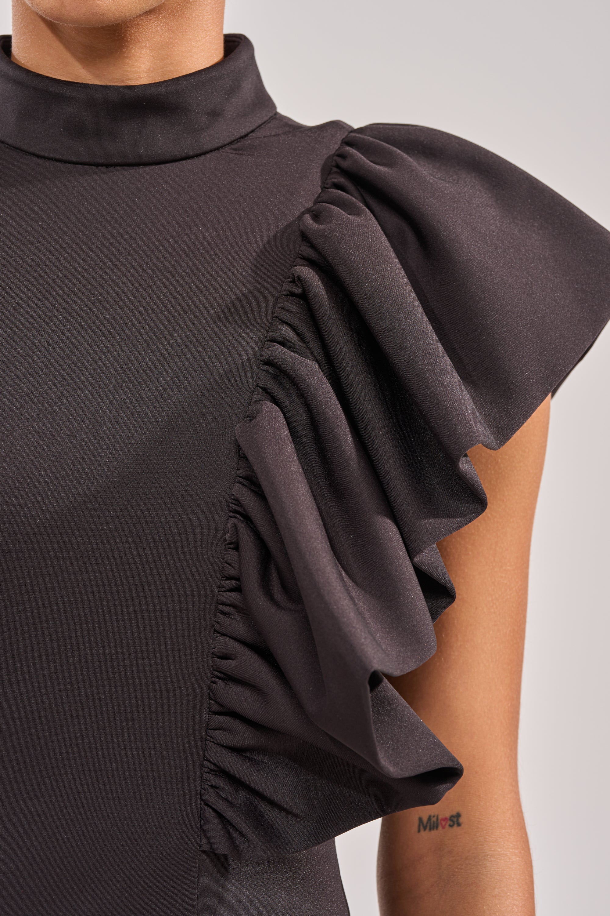 TRUTH BE TOLD MIDI DRESS