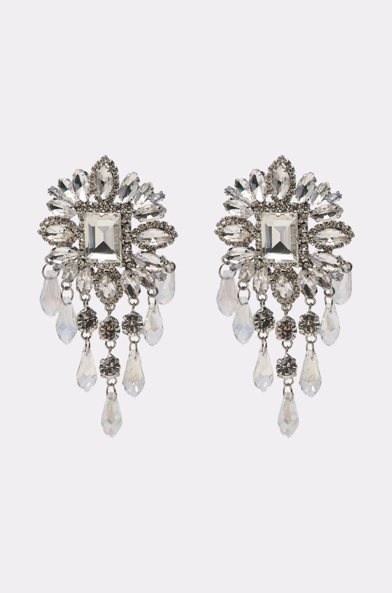 THE MAIN MOMENT EARRING