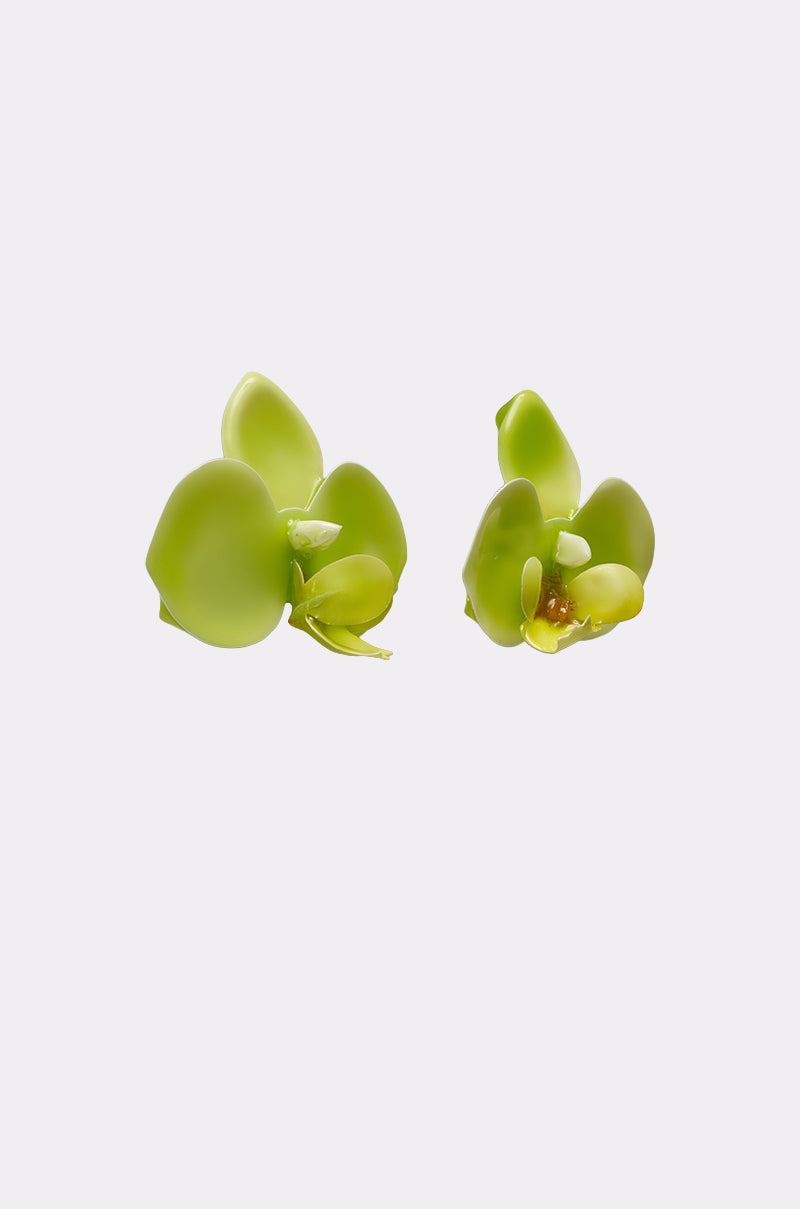 TAKE ME OUT EARRING