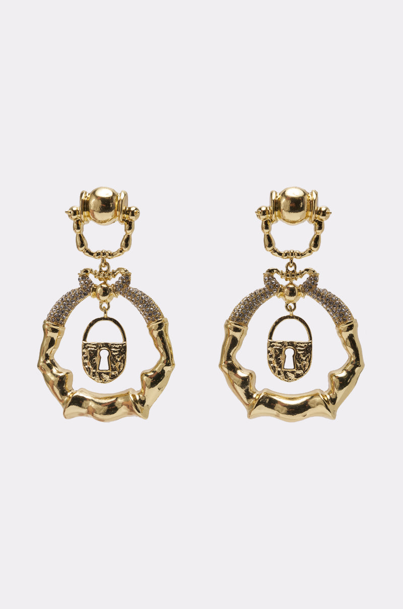 FLYING OUT EARRING