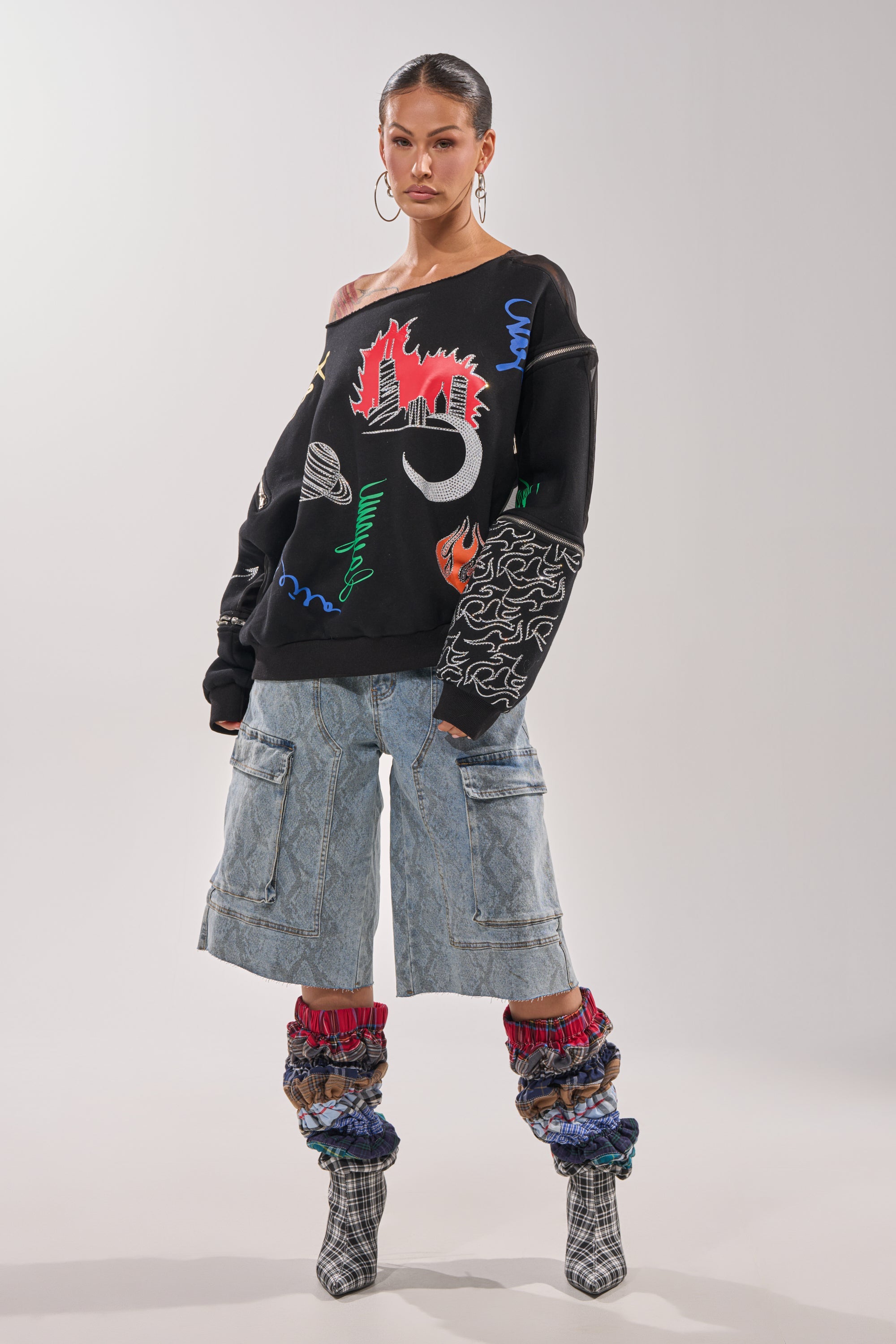 DEEP THOUGHTS OVERSIZED GRAPHIC SWEATSHIRT