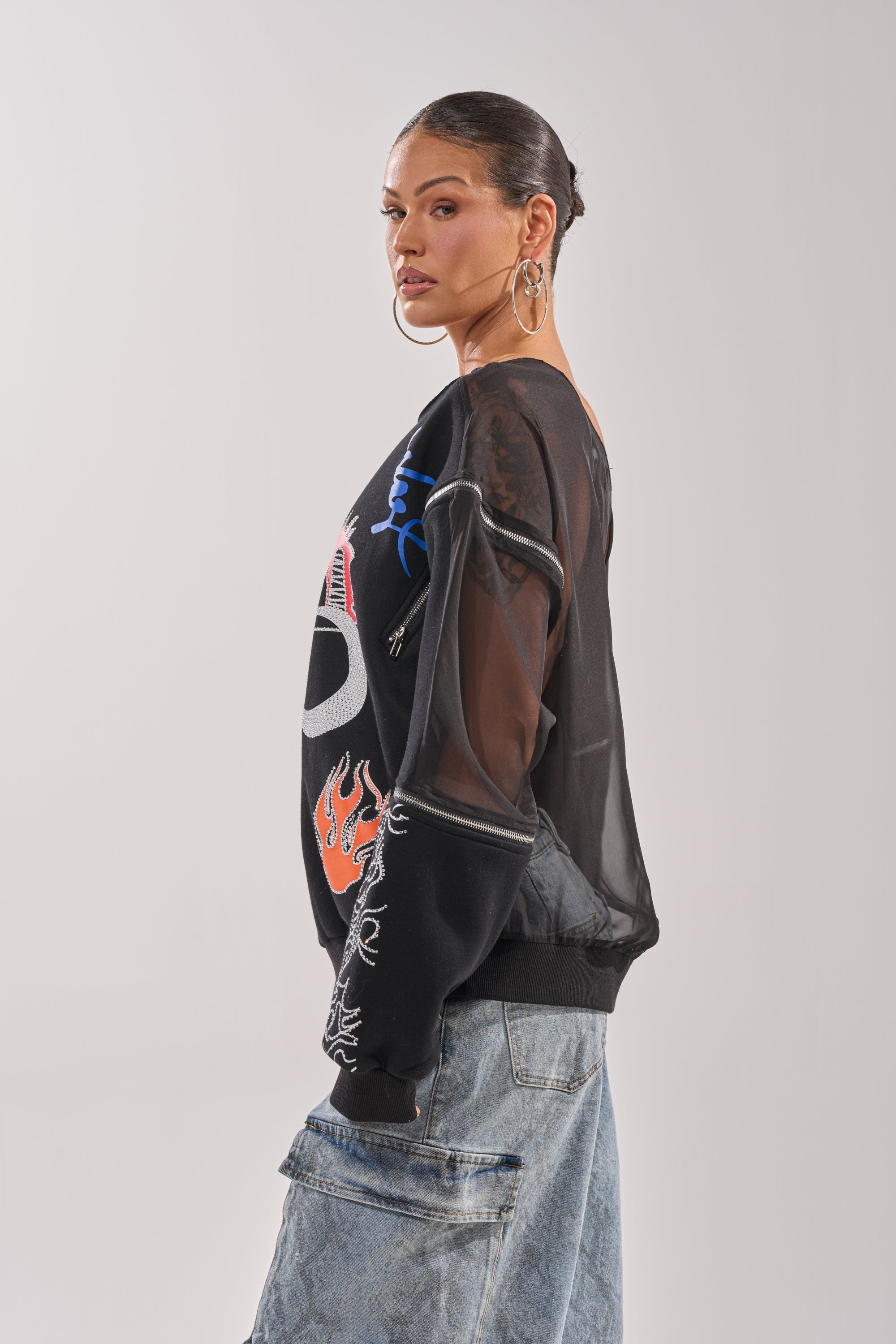 DEEP THOUGHTS OVERSIZED GRAPHIC SWEATSHIRT