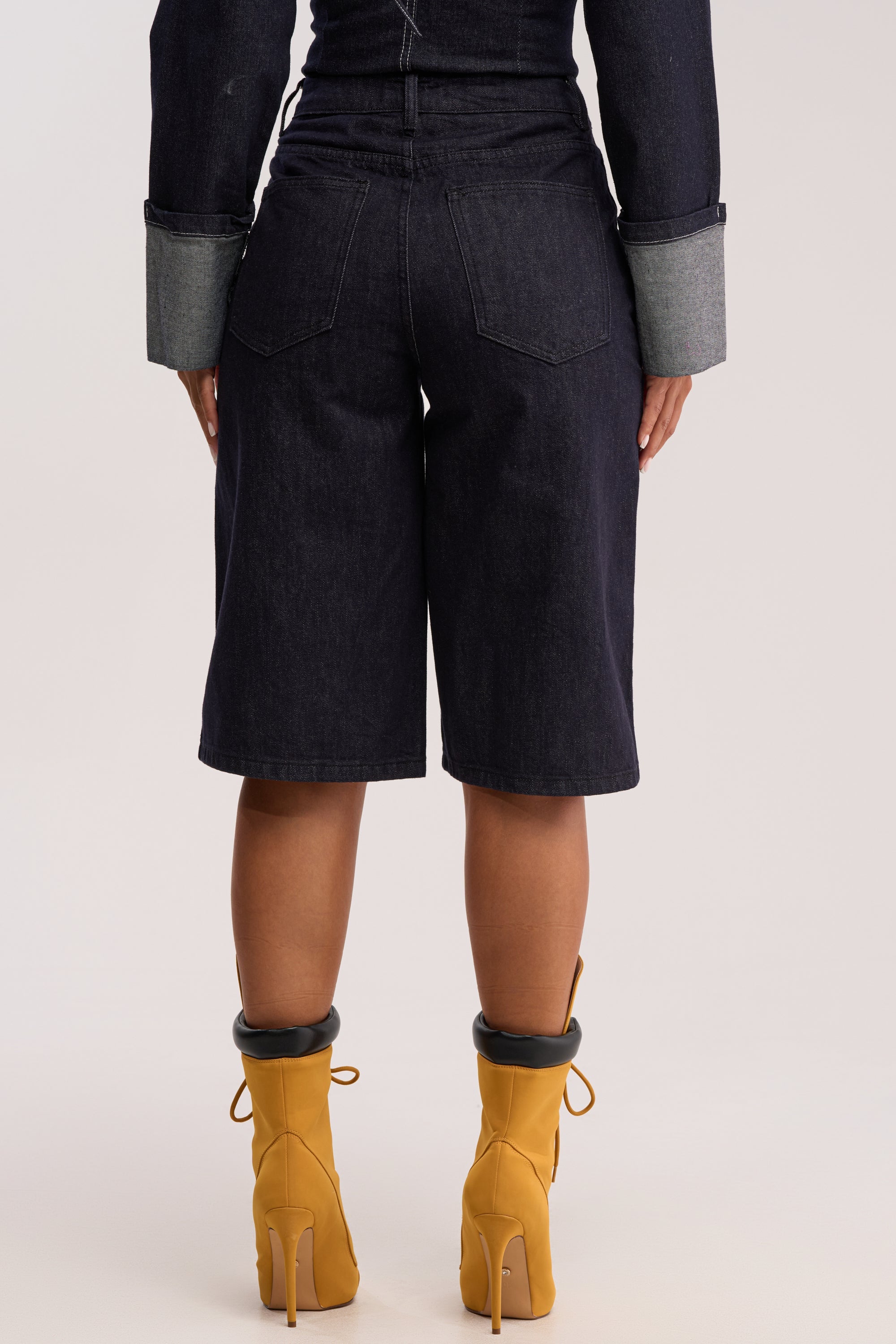 NO BROKE BOYS BERMUDA SHORT