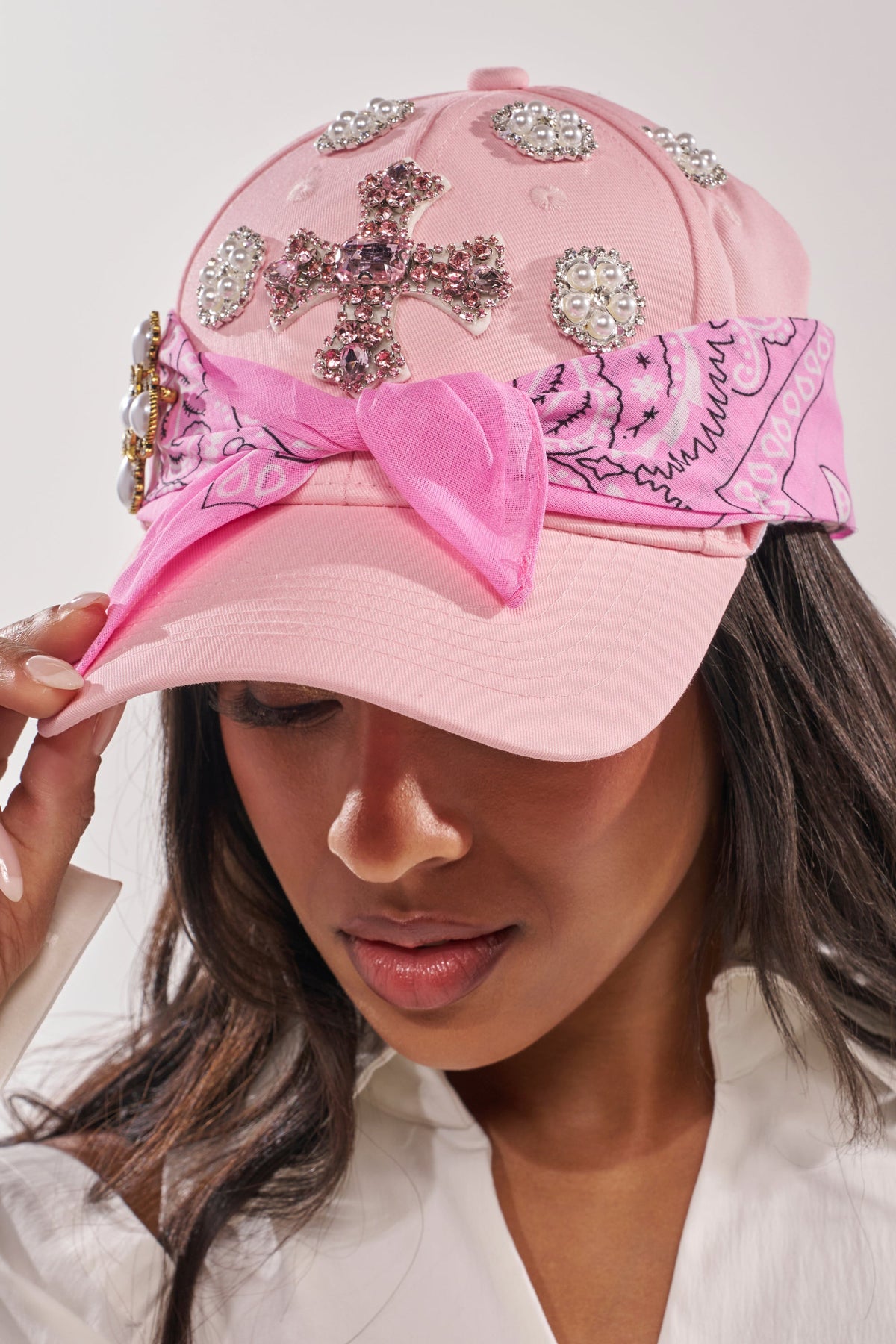 ASTRA PAISLEY BROOCH HAT