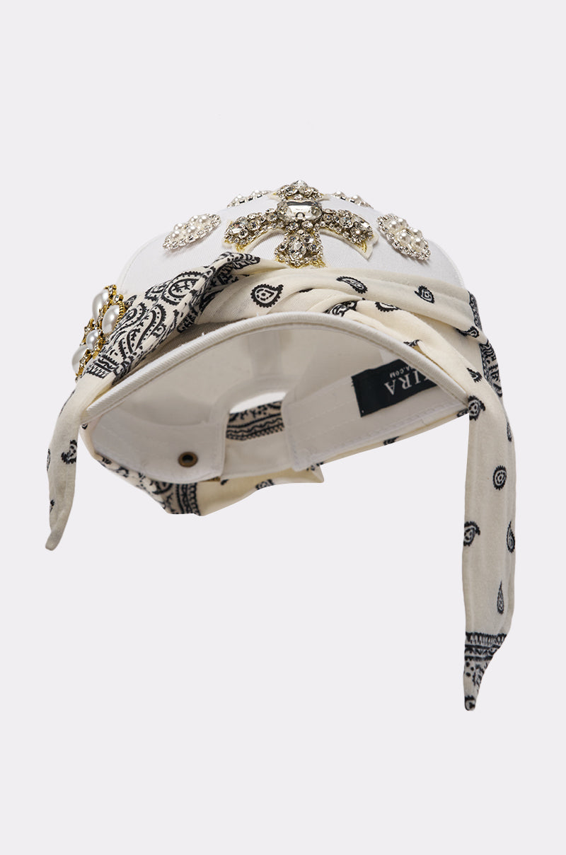 VIVIENNE PAISLEY BROOCH HAT