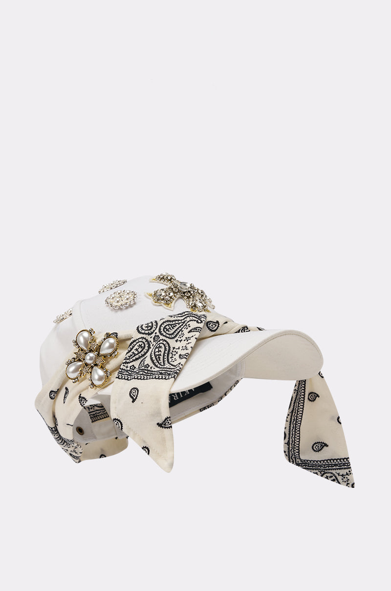 VIVIENNE PAISLEY BROOCH HAT