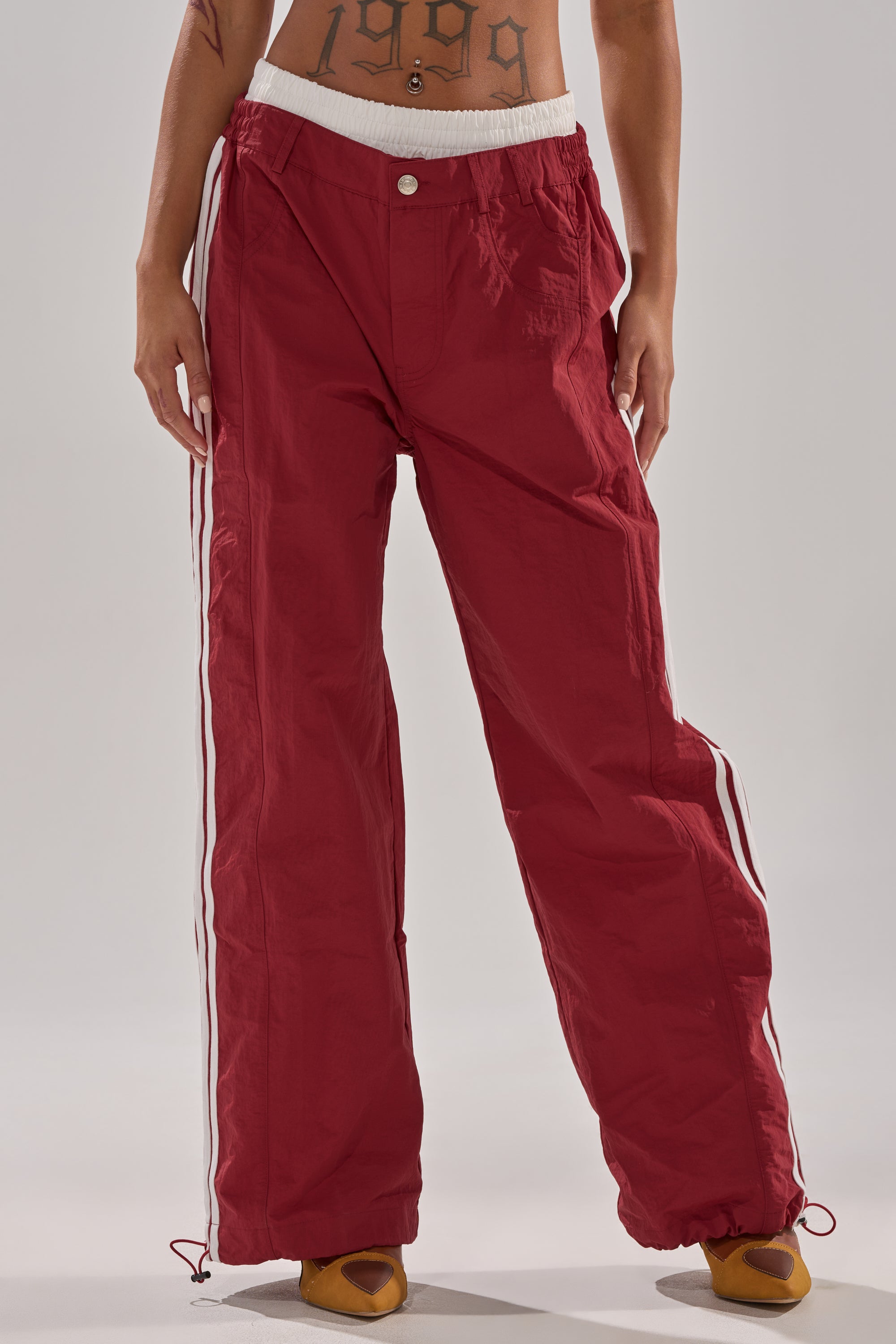 DENNIS TRACK PANT IN BURGUNDY