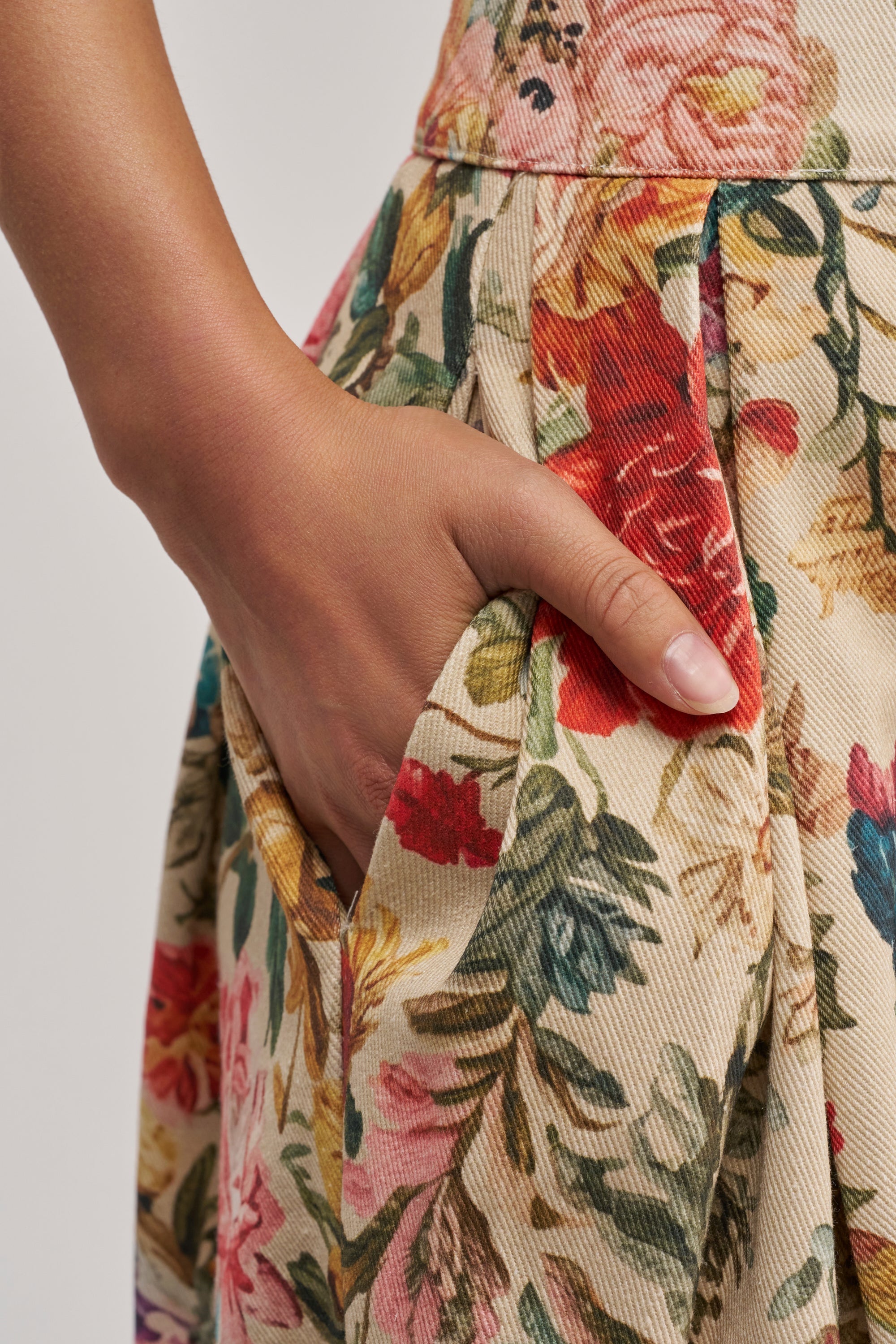GIVE ME A FLOWER TROUSER