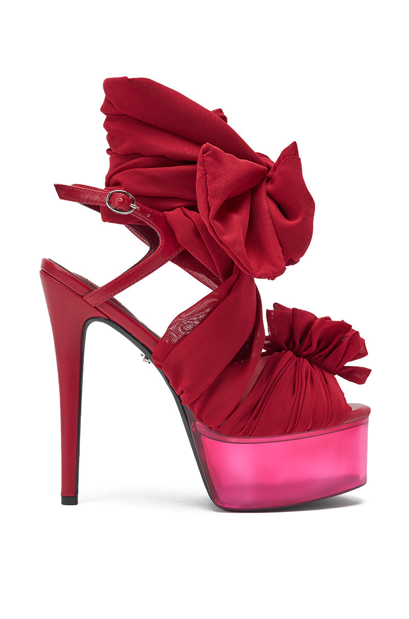 AKIRA GOLD BEAUDEN RED PLATFORM TIE SANDAL