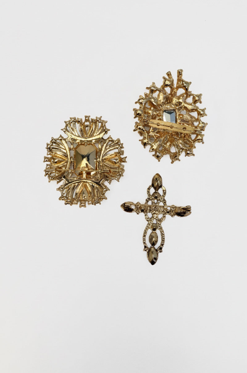 ULTIMATE BROOCH SET