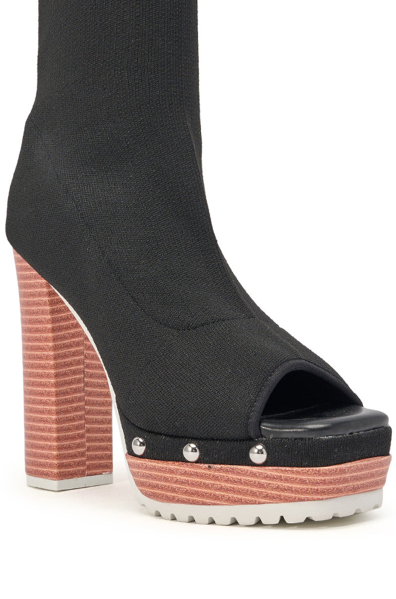 AZALEA WANG CELIANE BLACK BLOCK HEEL PLATFORM BOOTIE