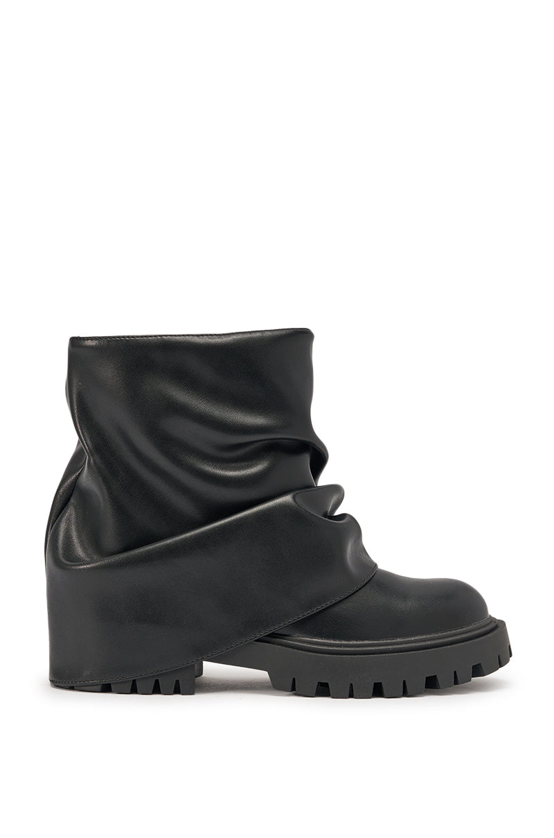 AZALEA WANG CLARKE BLACK PU SLOUCHY SHORT SHAFT COMBAT BOOTIE
