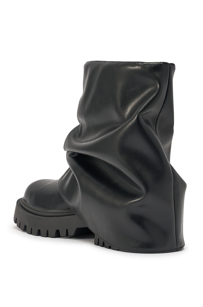 AZALEA WANG CLARKE BLACK PU SLOUCHY SHORT SHAFT COMBAT BOOTIE