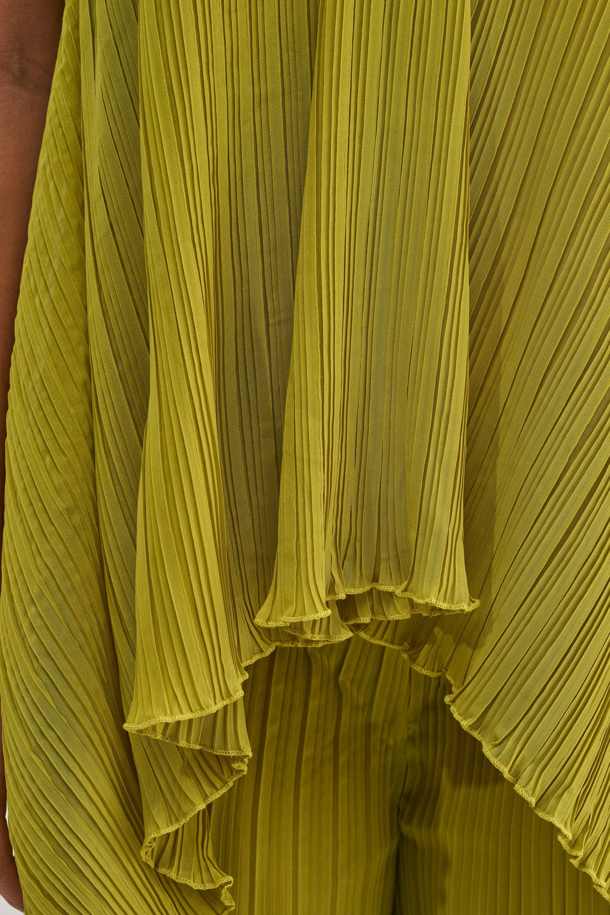 CRUSHIN ON YOU BLOUSE IN CHARTREUSE