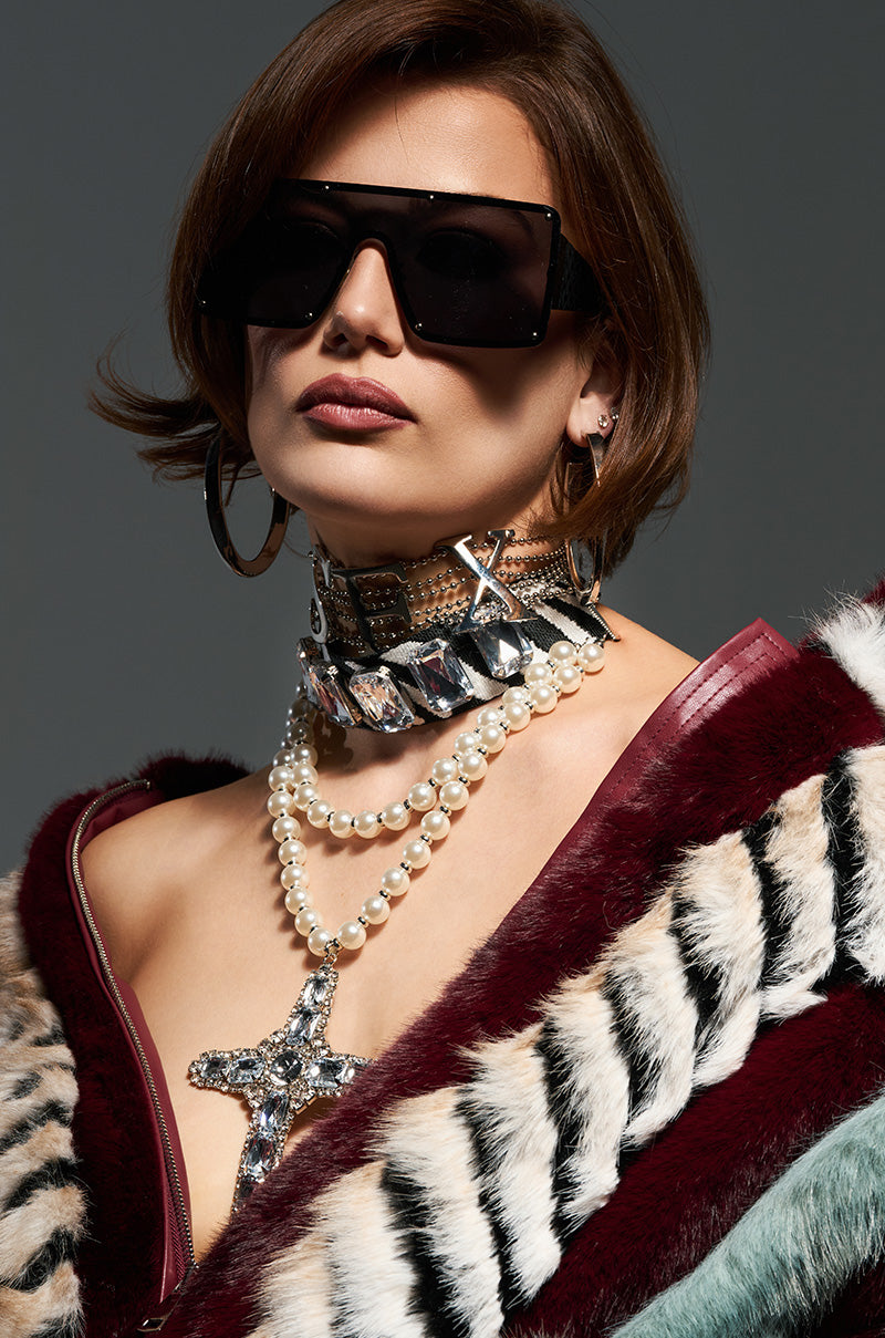 WALK ON THE WILD SIDE STATEMENT NECKLACE