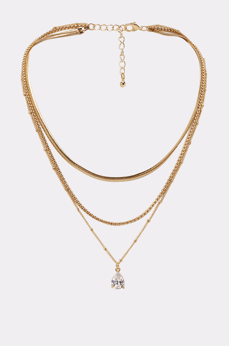COMPLETE THE LOOK NECKLACE