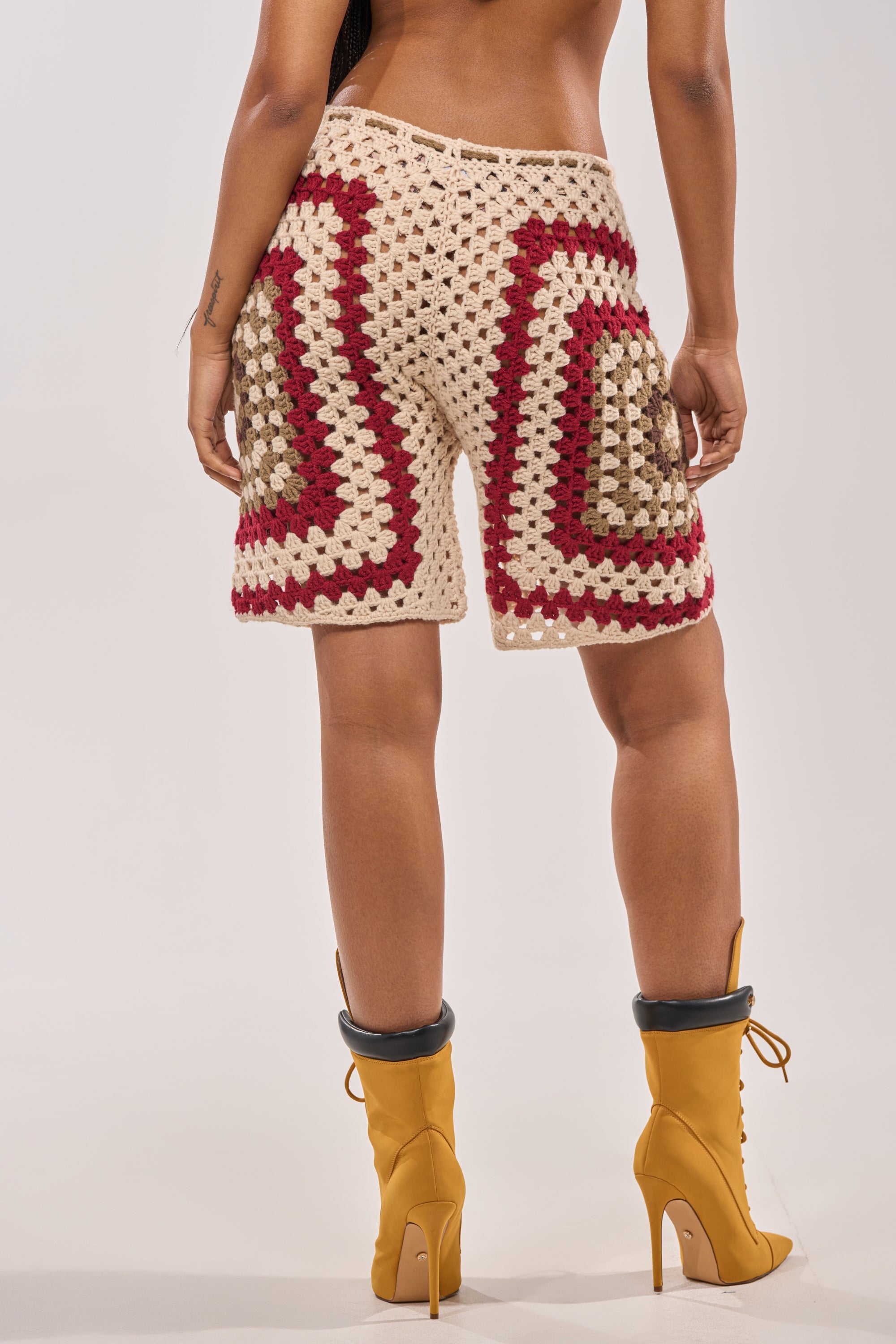 VACATION VIBES CROCHET SHORT