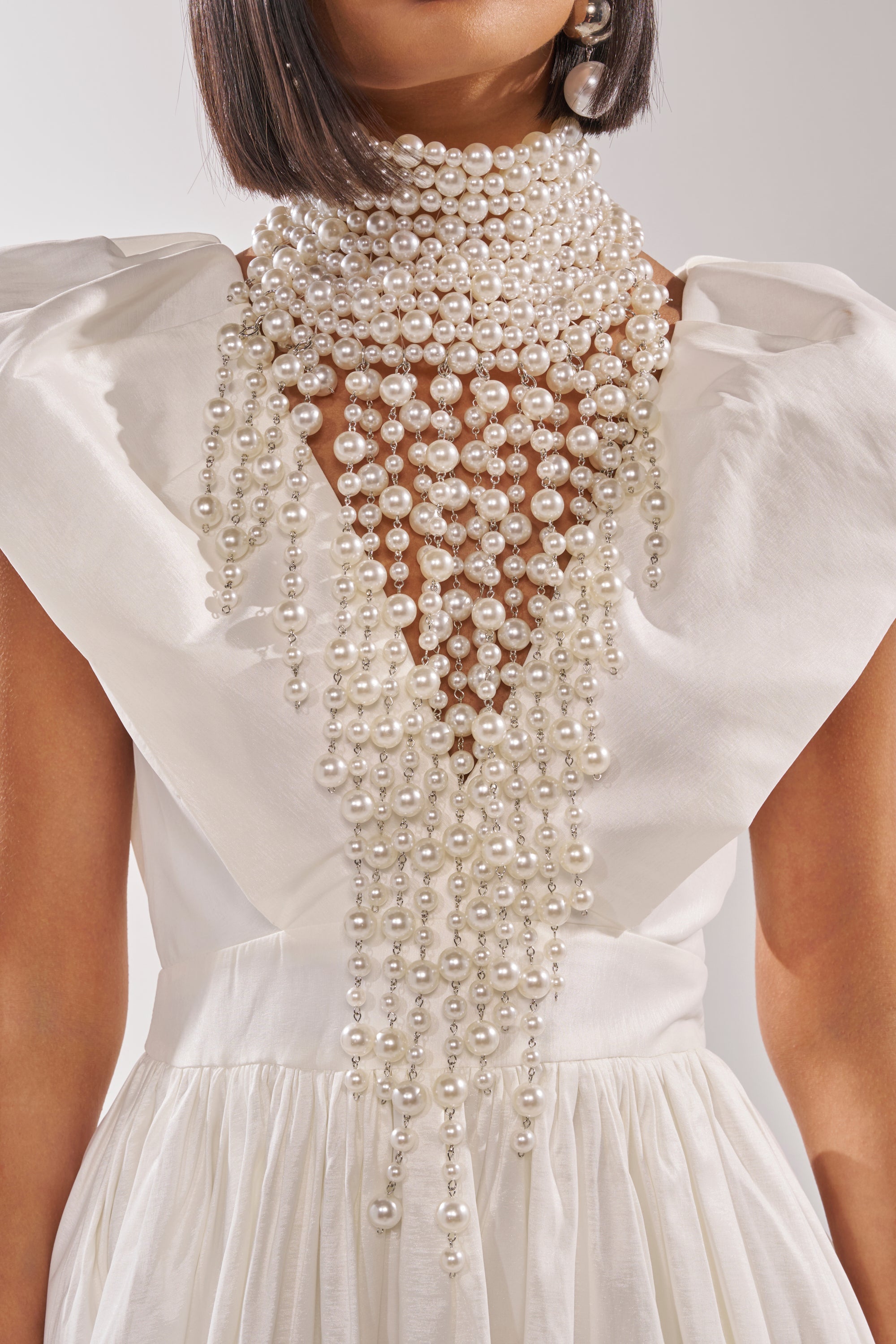 POLLY PEARL STATEMENT NECKLACE