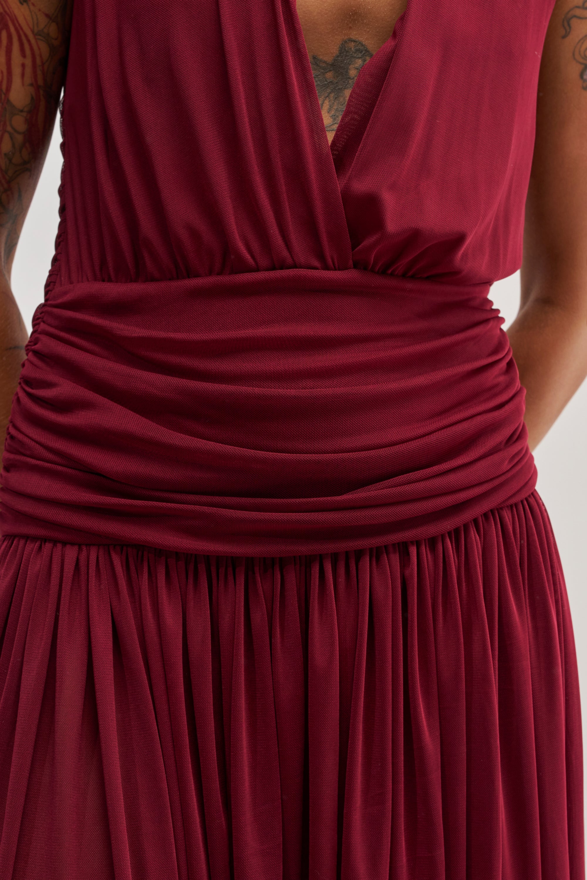 LIKE MY STYLE HIGH LOW MIDI DRESS IN BURGUNDY