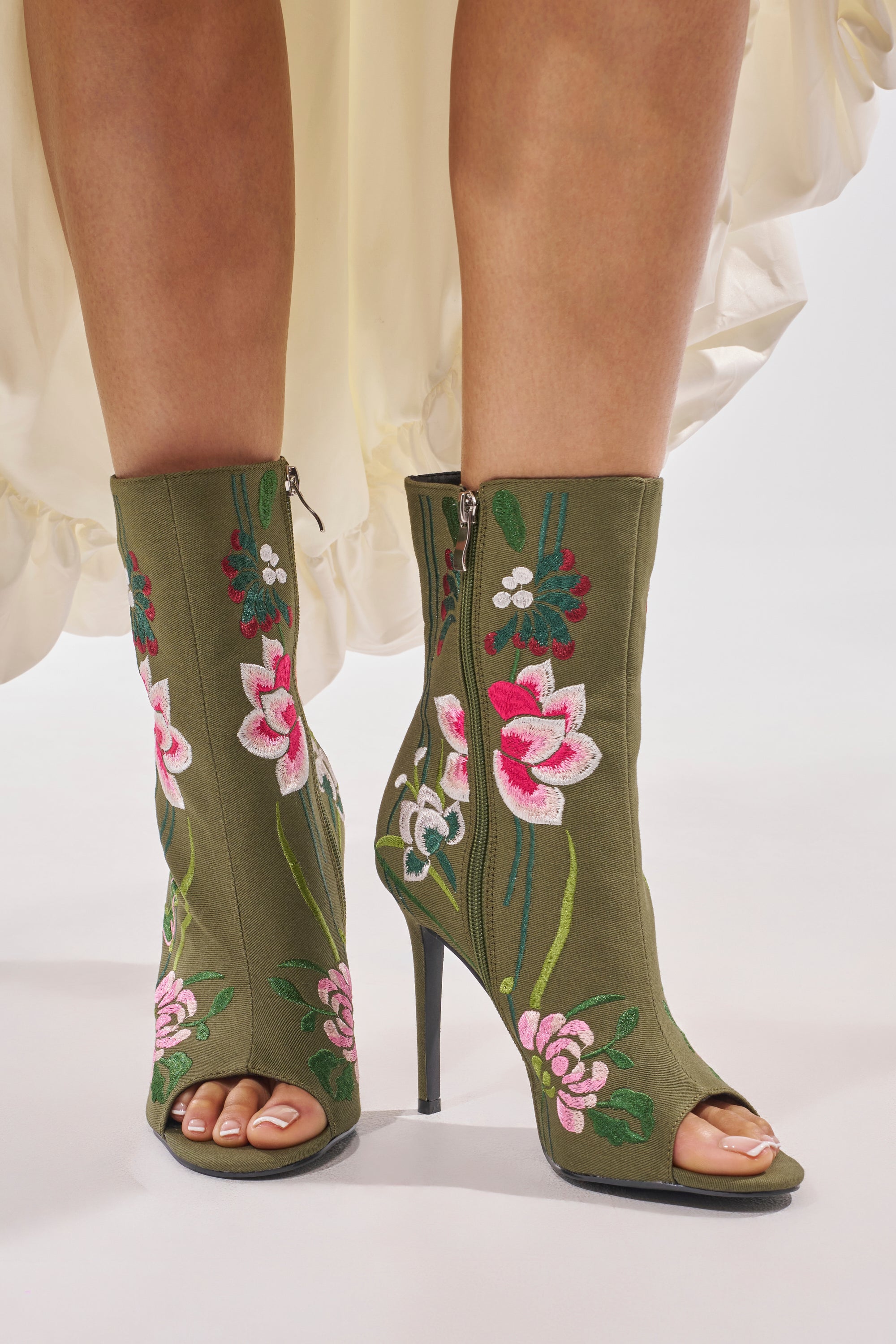 AZALEA WANG DENEVUE OLIVE OPEN TOE BOOTIE