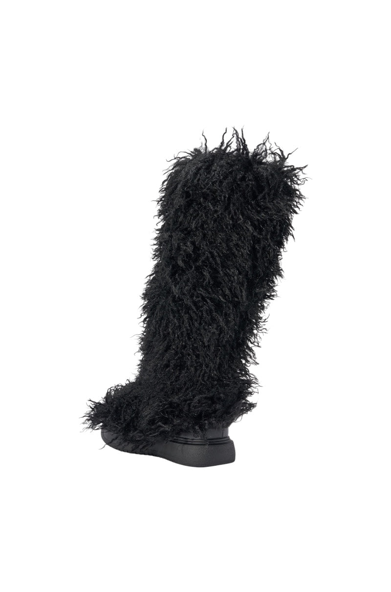 AZALEA WANG DENTON BLACK KNEE HIGH FLAT FUR BOOT