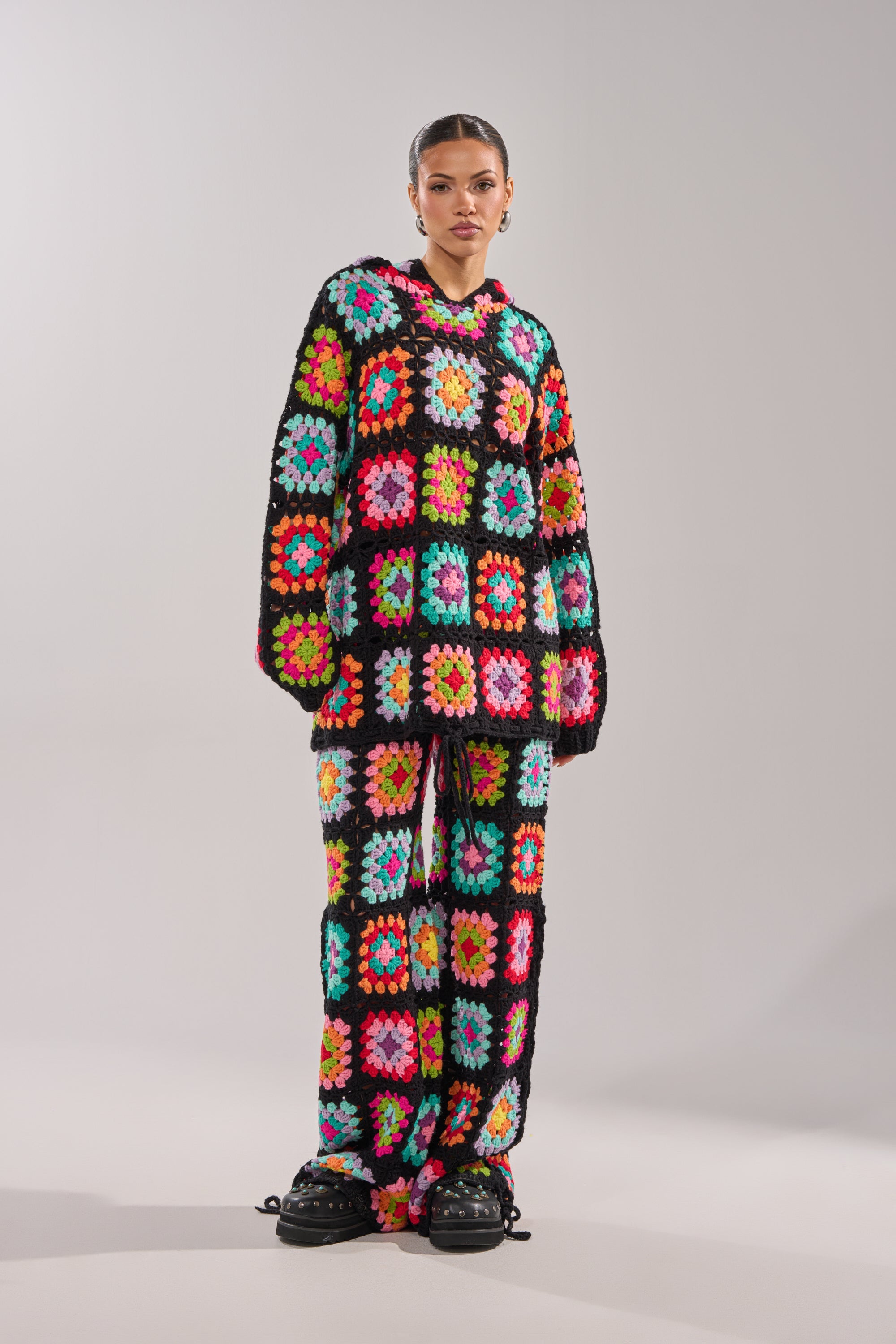 FESTIVAL GIRLY OVERSIZED CROCHET PANT IN MULTI