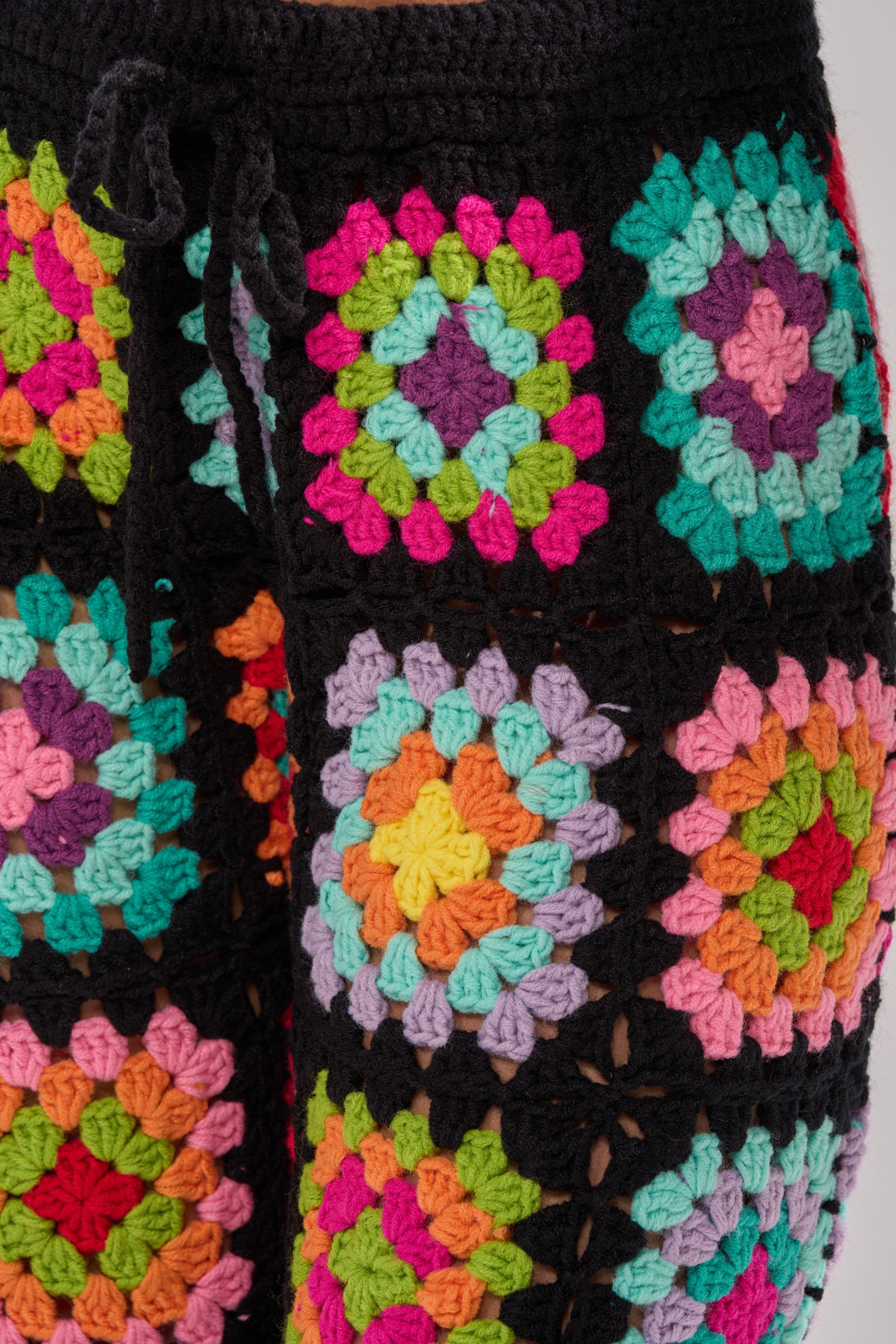 FESTIVAL GIRLY OVERSIZED CROCHET PANT IN MULTI