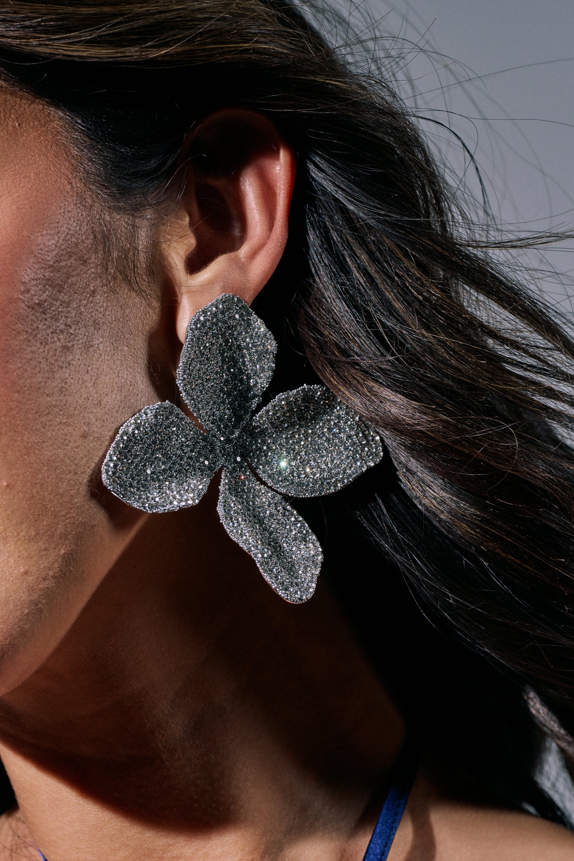 GLINDY EARRING