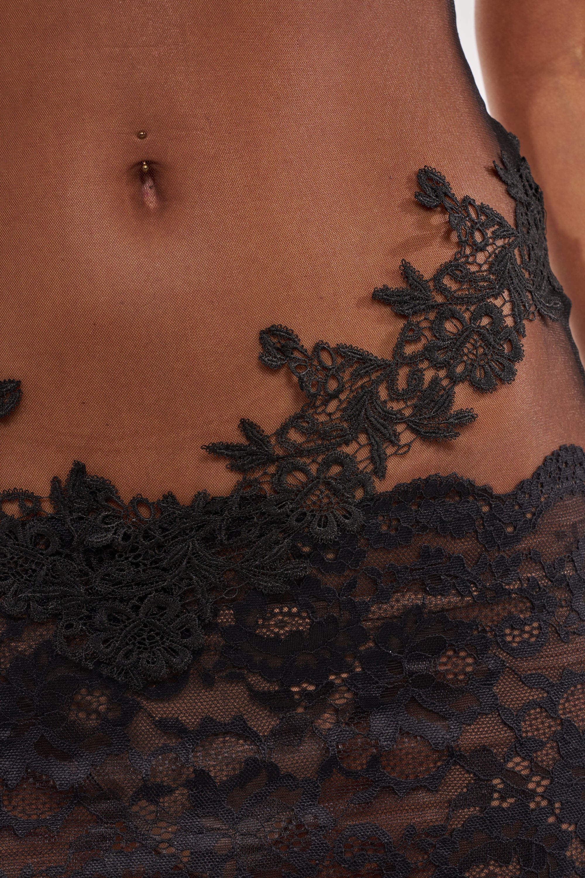 DON'T TEST ME LACE MINI DRESS IN BLACK