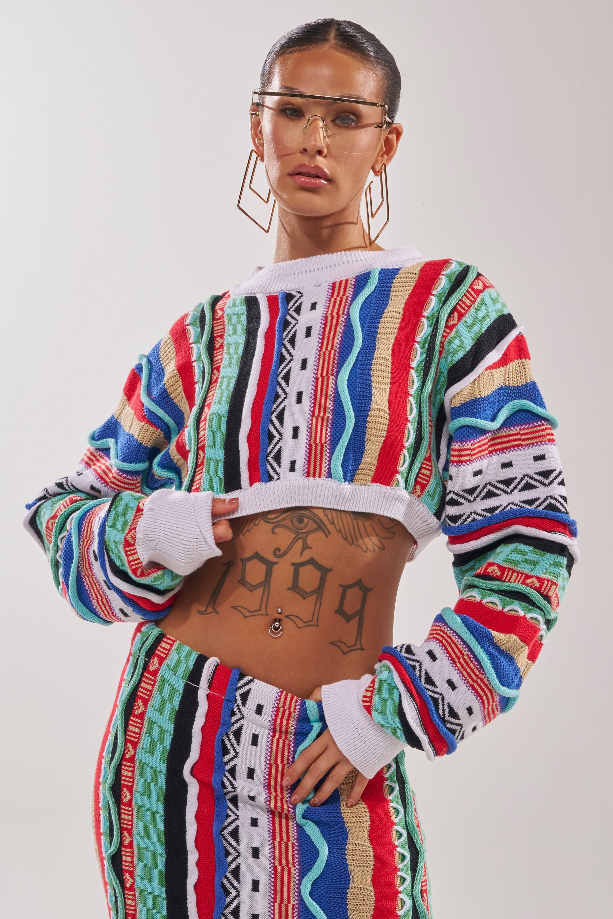 FEELING THE VIBES CROP SWEATER
