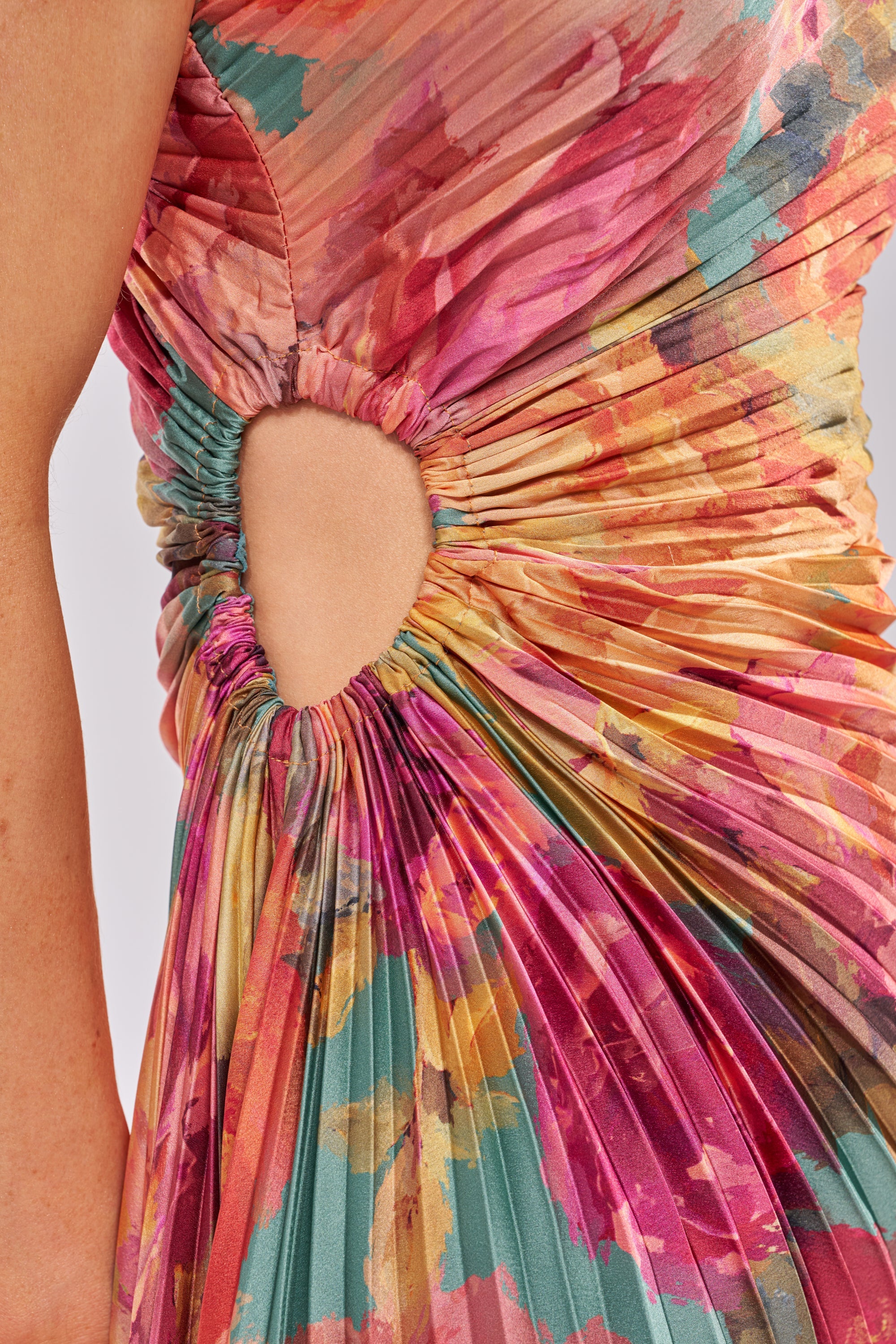 GARDEN FLORAL PLEATED MIDI DRESS