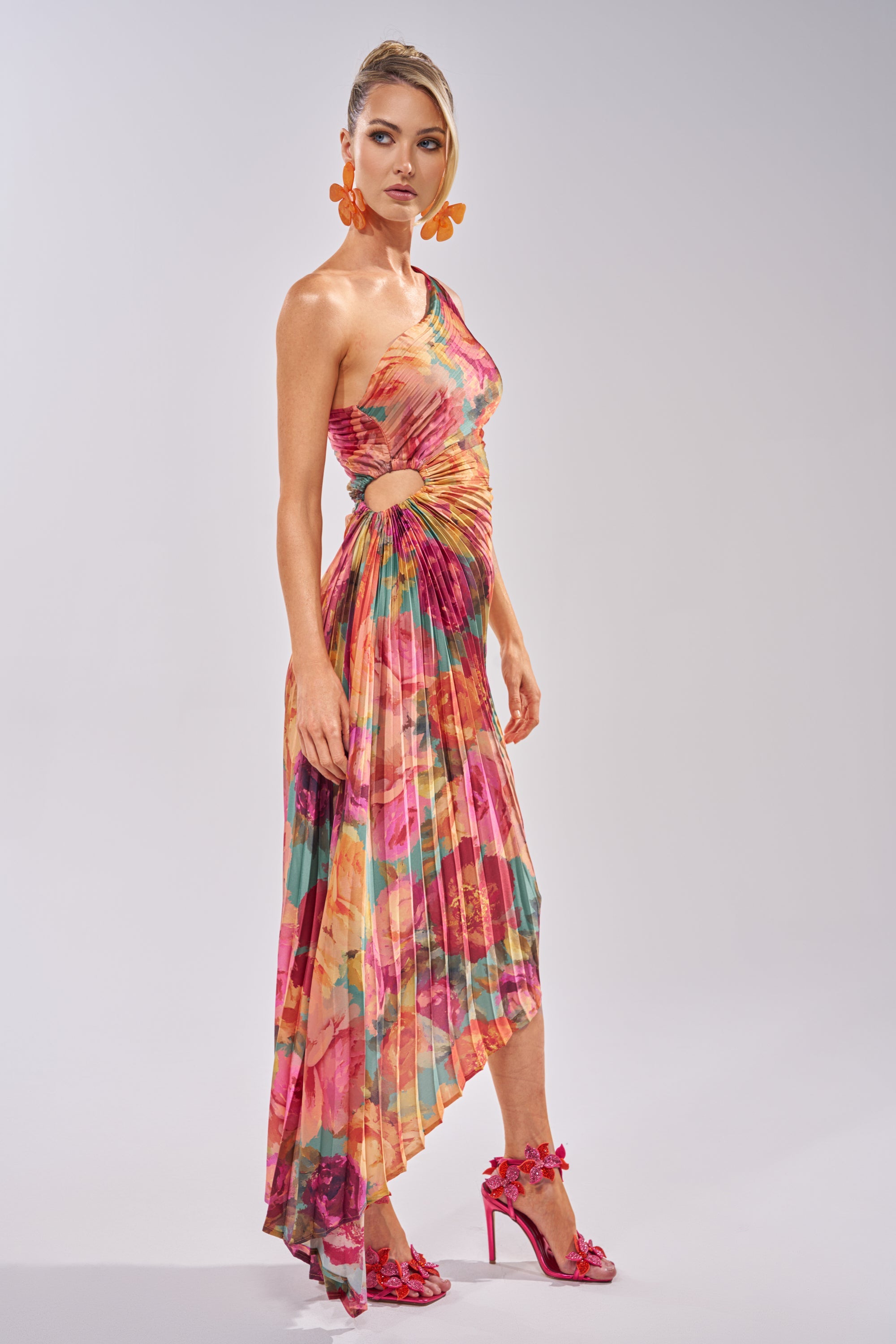 GARDEN FLORAL PLEATED MIDI DRESS