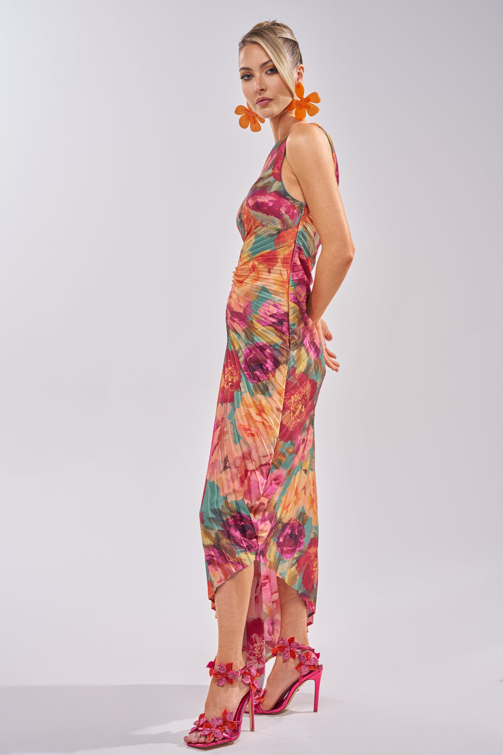 GARDEN FLORAL PLEATED MIDI DRESS