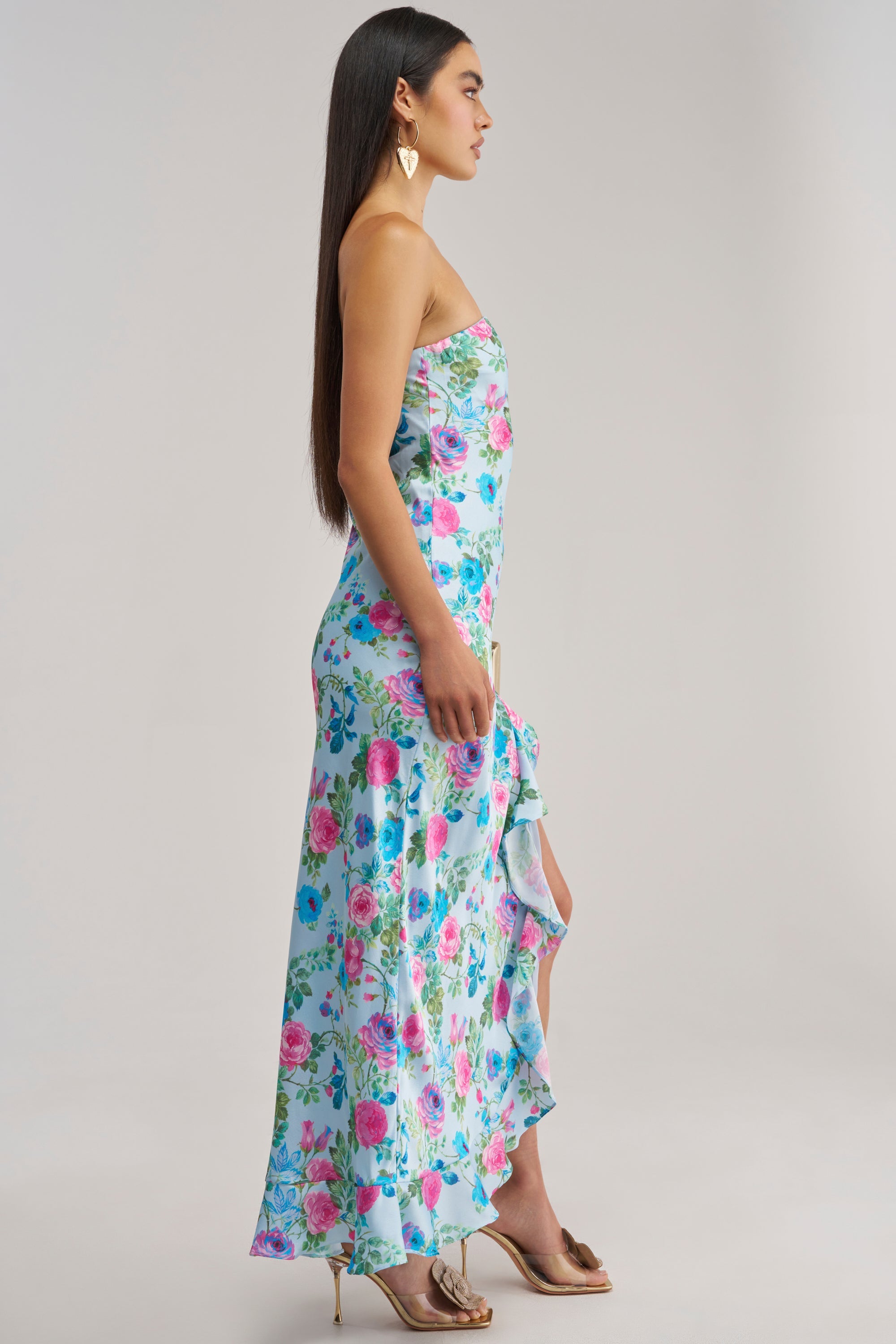 SHE IS THE MOMENT FLORAL MAXI DRESS