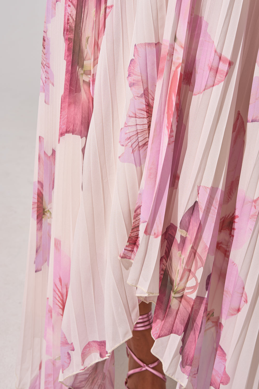 JULIANA STRAPLESS FLORAL MAXI DRESS