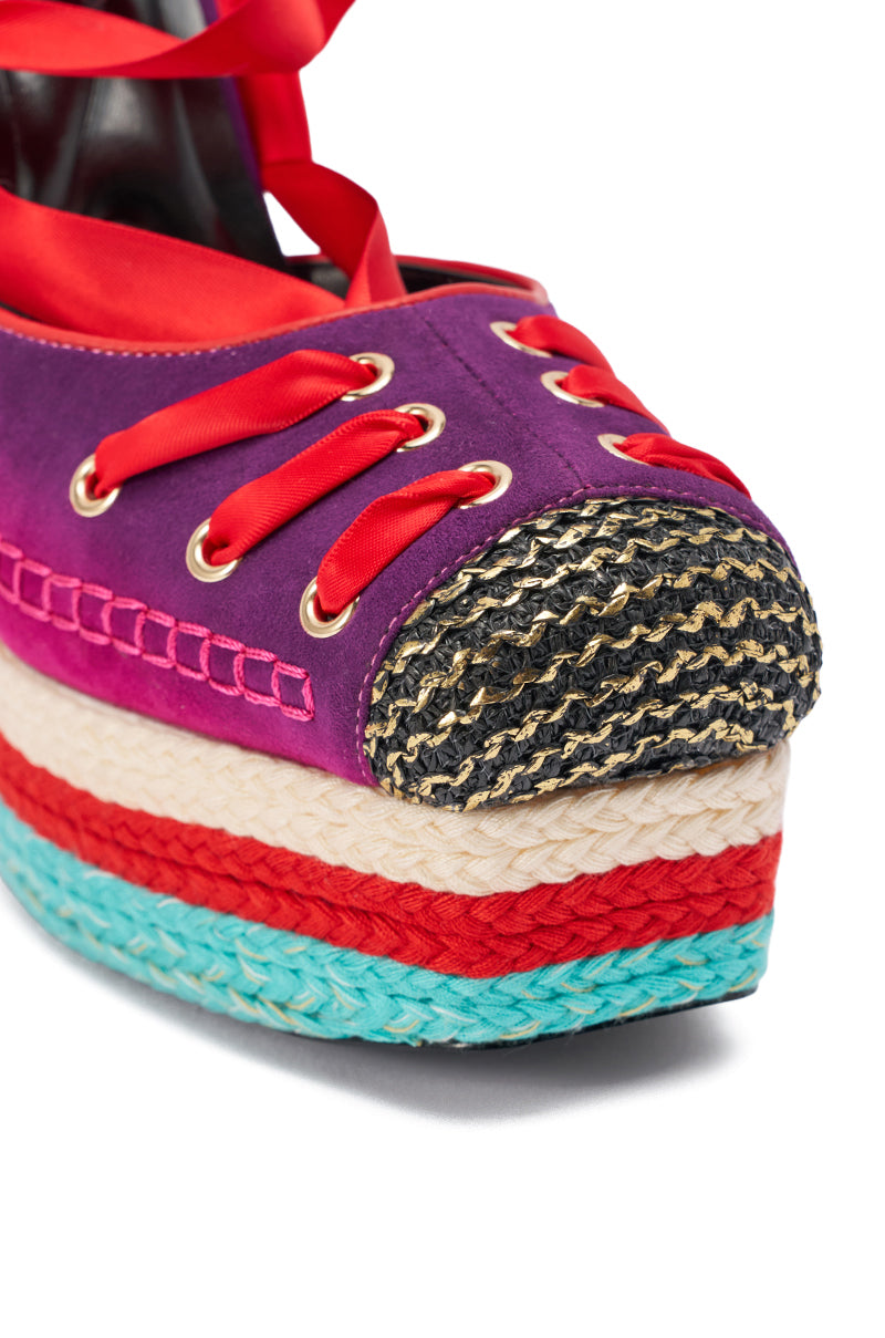AKIRA GOLD FONTEYN RED MULTI CHUNKY PLATFORM LACE UP PUMP