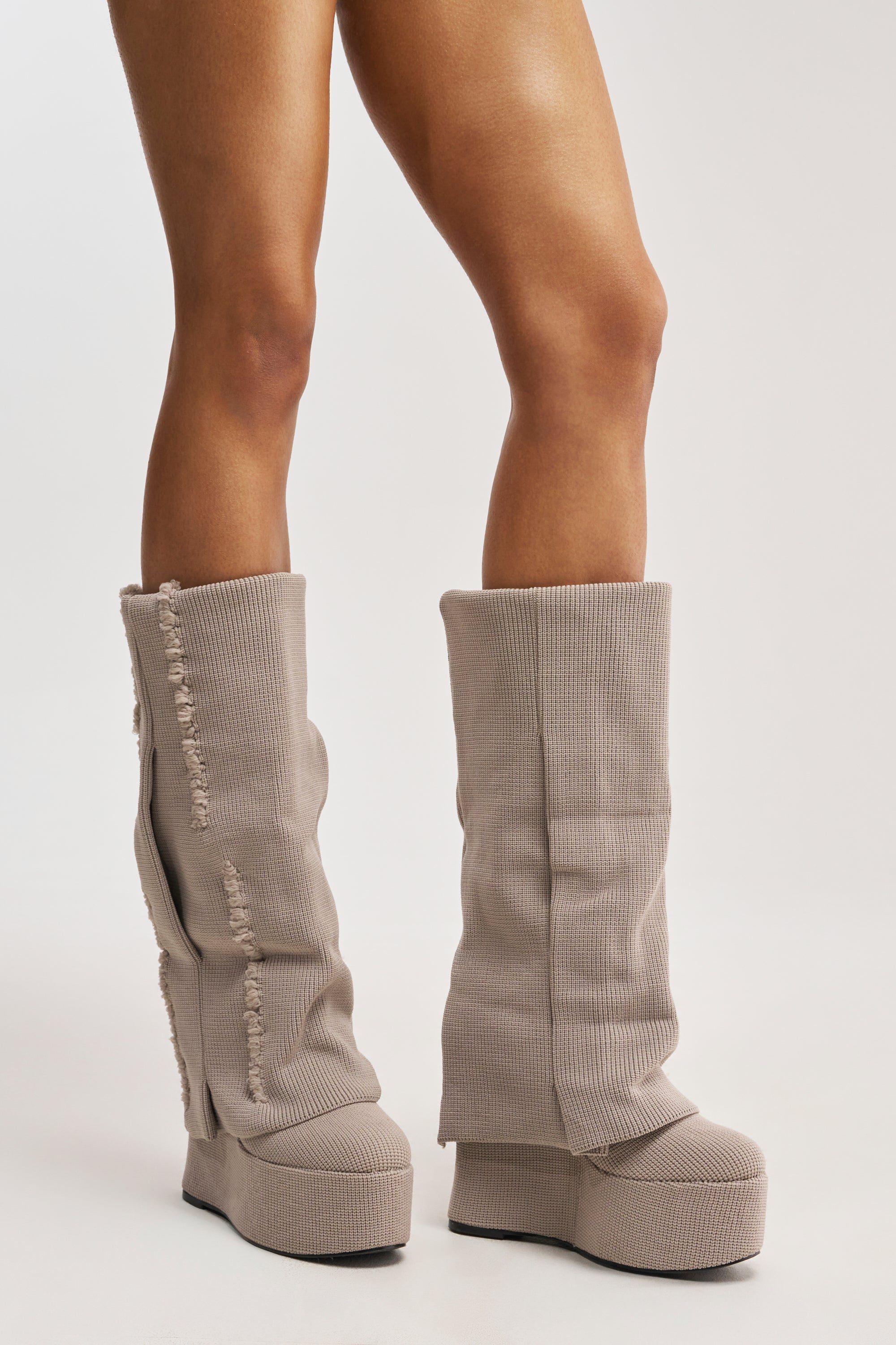 AZALEA WANG FRANKEYE BEIGE FLATFORM BOOT