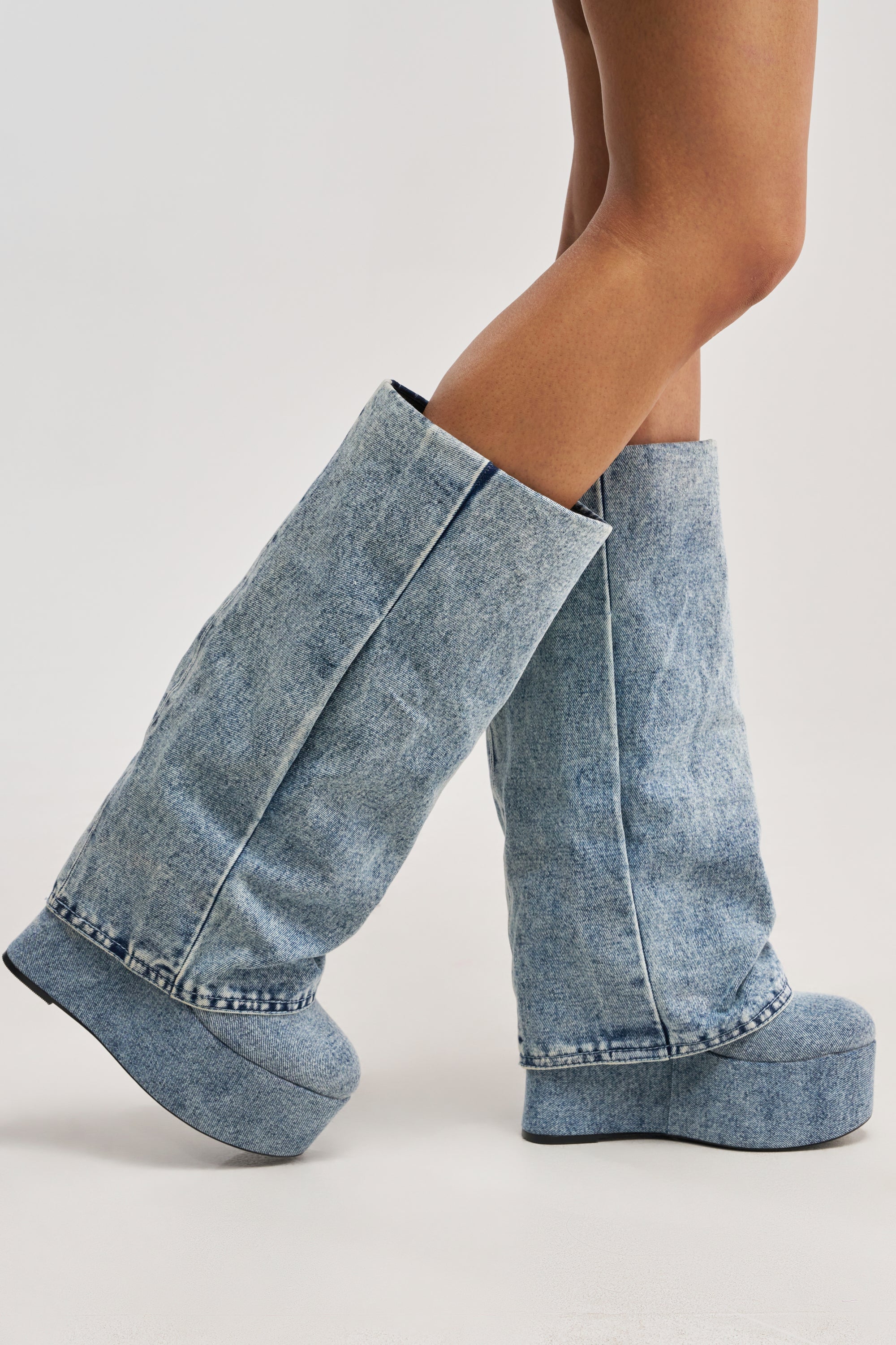 AZALEA WANG FRANKEYE DENIM FLATFORM BOOT