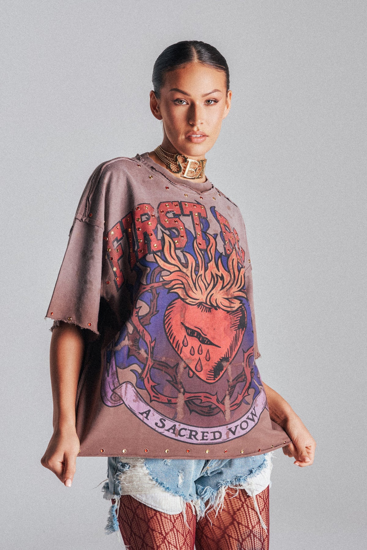 FIRST ROW SACRED HEARTH RHINESTONE DISTRESSED TEE