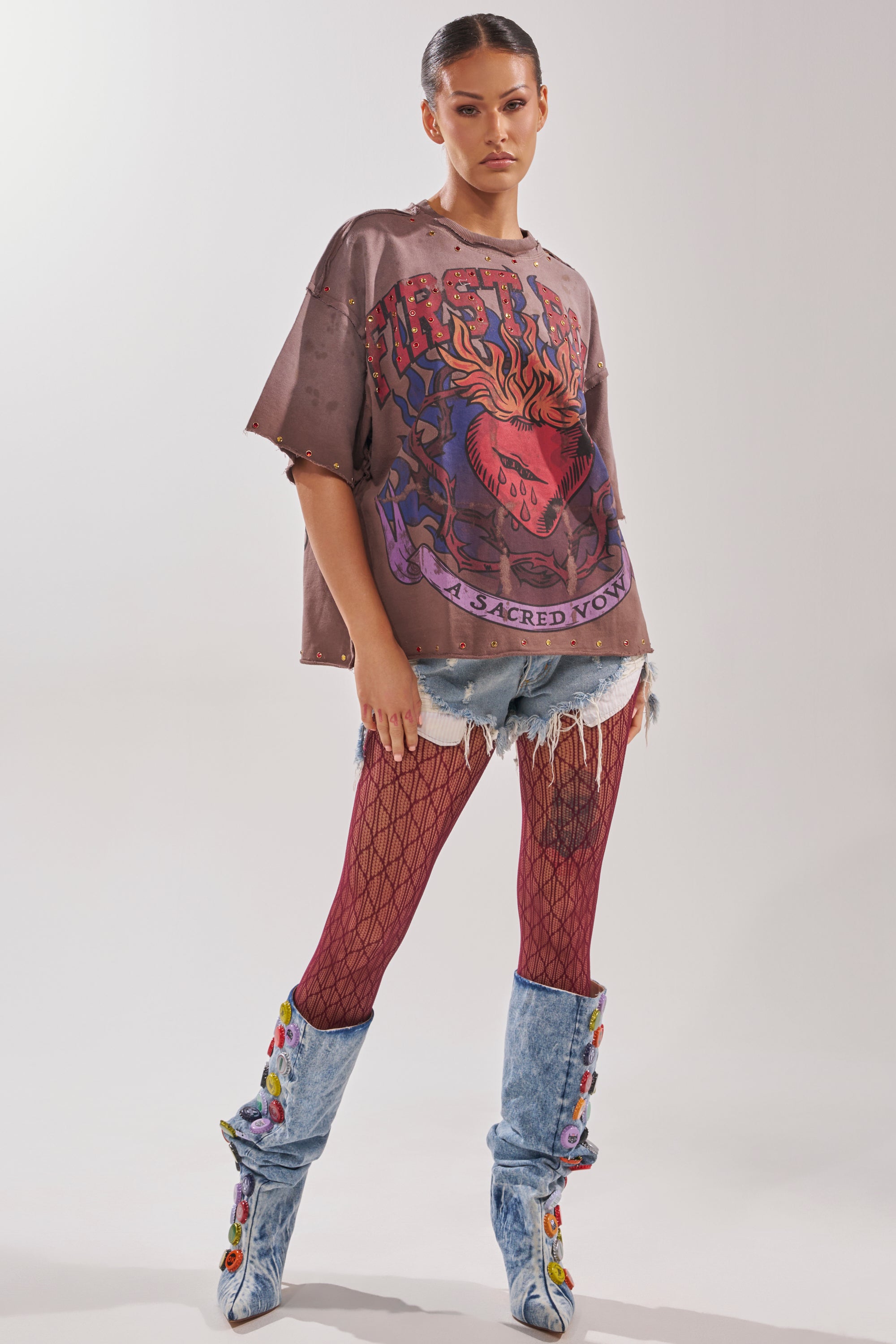 FIRST ROW SACRED HEARTH RHINESTONE DISTRESSED TEE