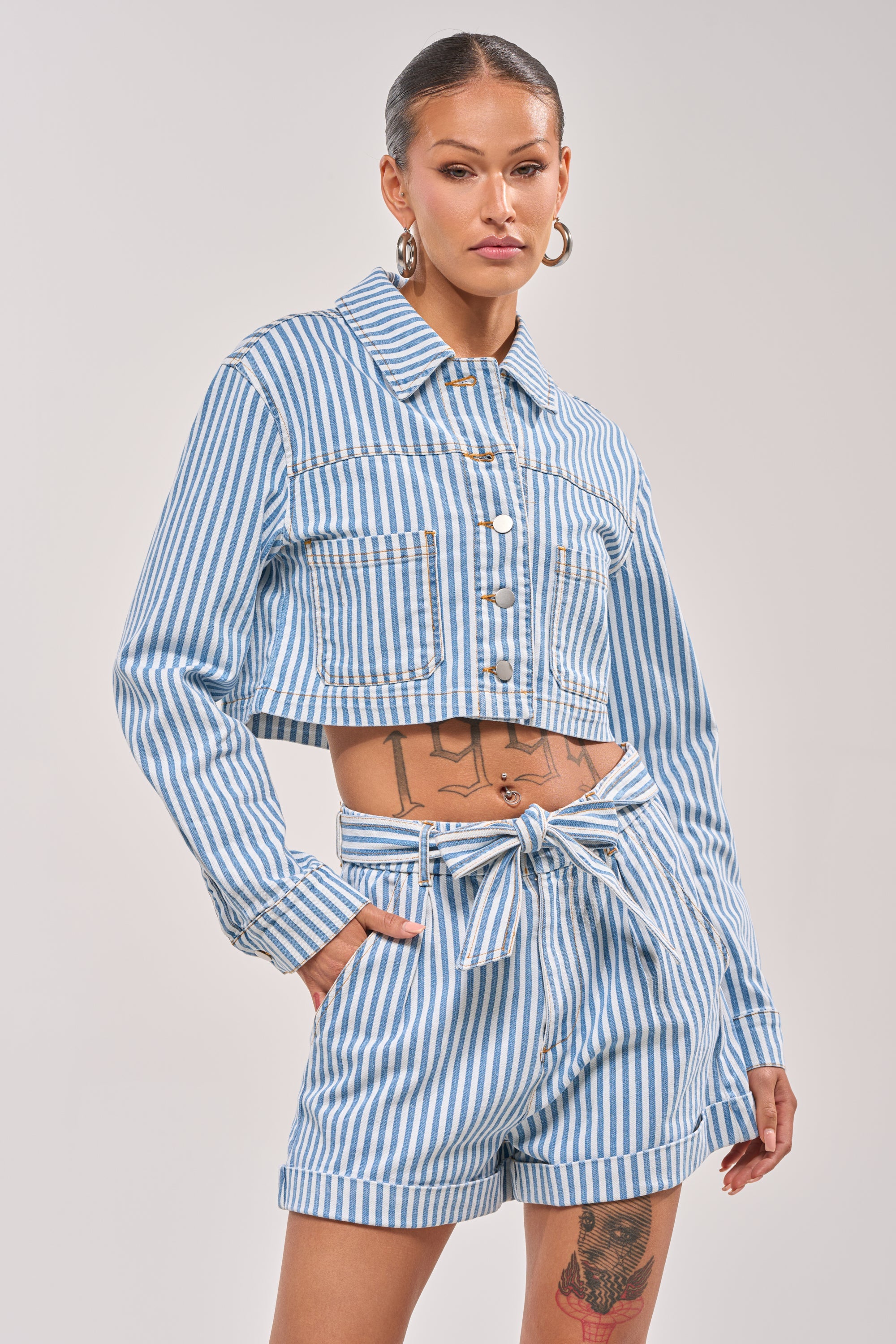 VACA VIBES BUTTON DOWN