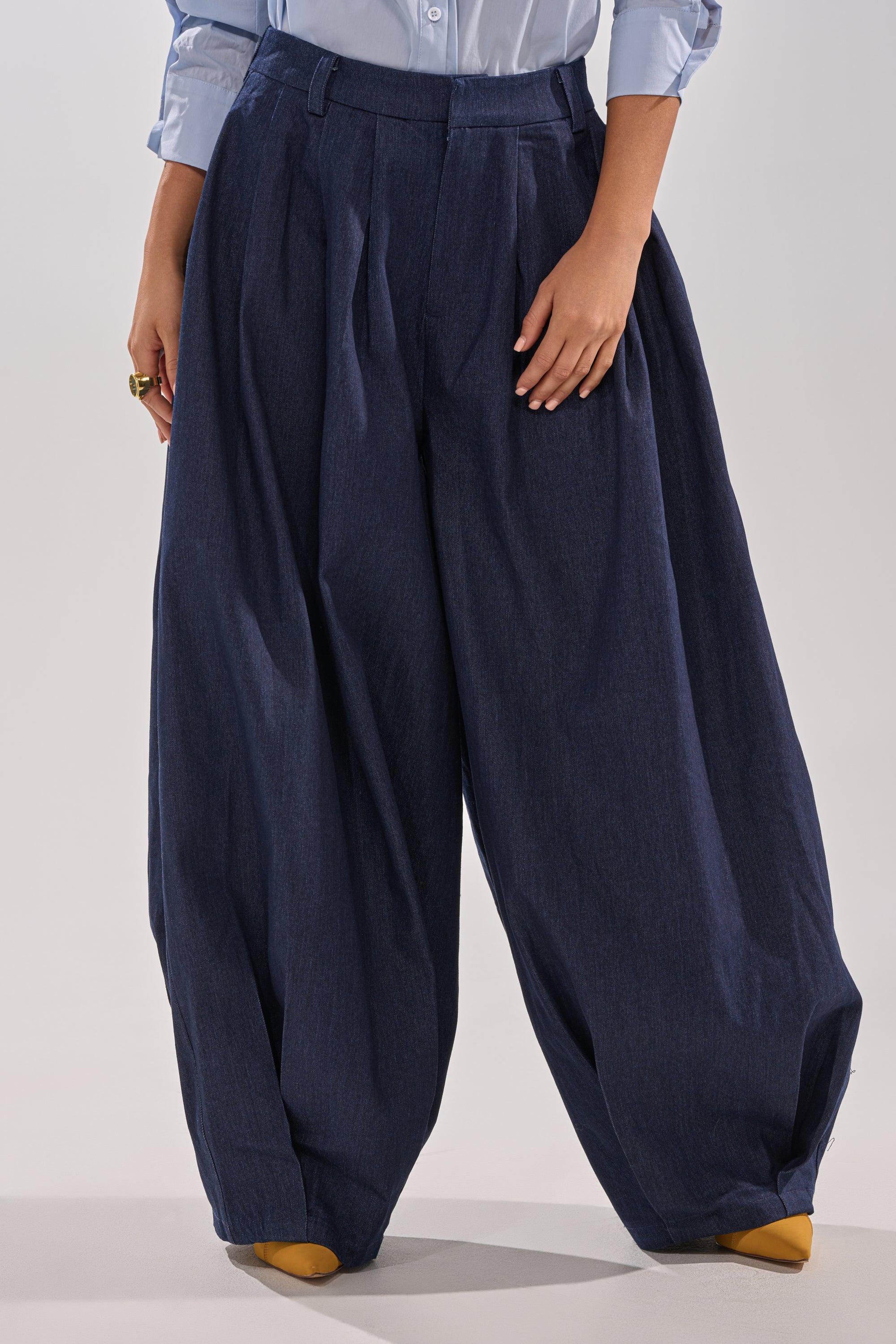 BUSINESS IN THE FRONT TROUSER