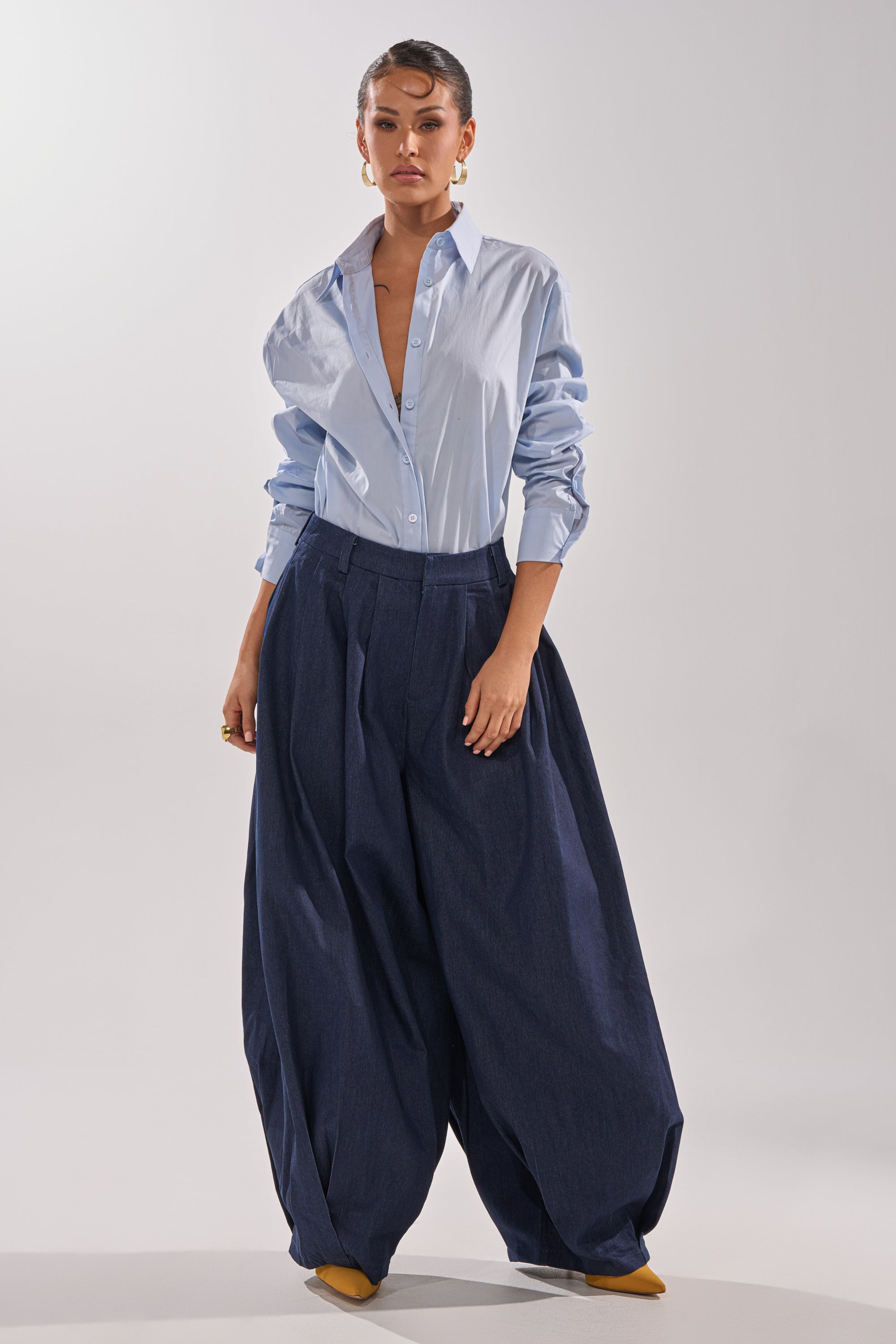 BUSINESS IN THE FRONT TROUSER