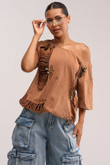 IN THE CUT DISTRESSED TEE