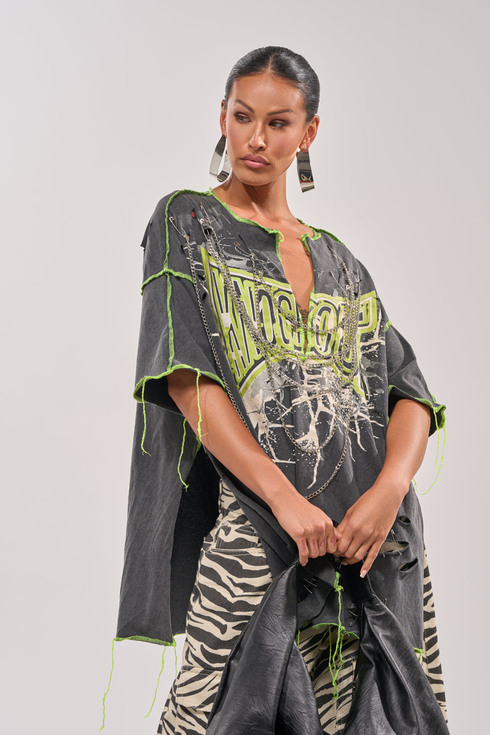 KNOCKOUT OVERSIZED TEE