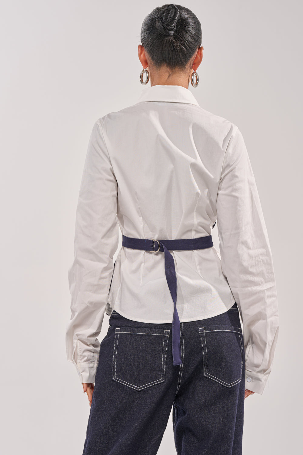 ON A NEW LEVEL POPLIN BUTTONDOWN