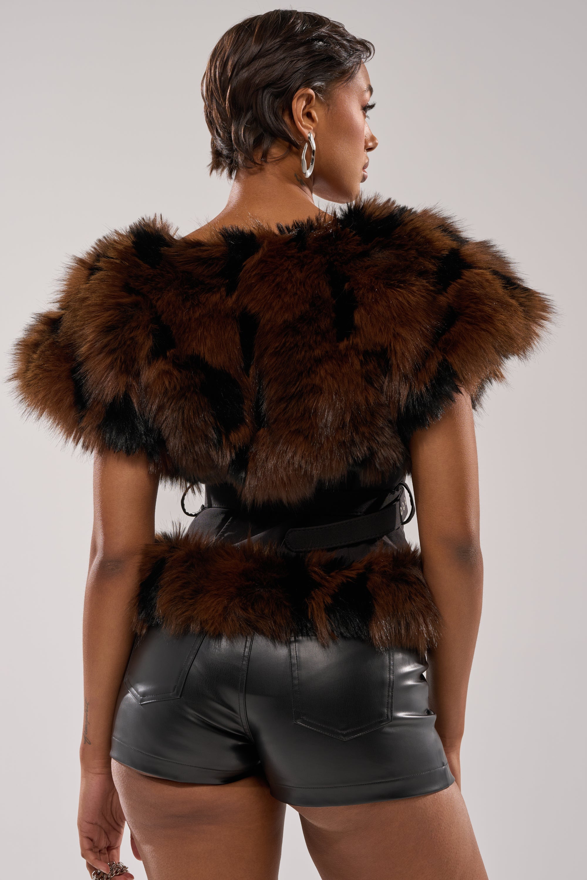 FEELING WARM FUR BLOUSE